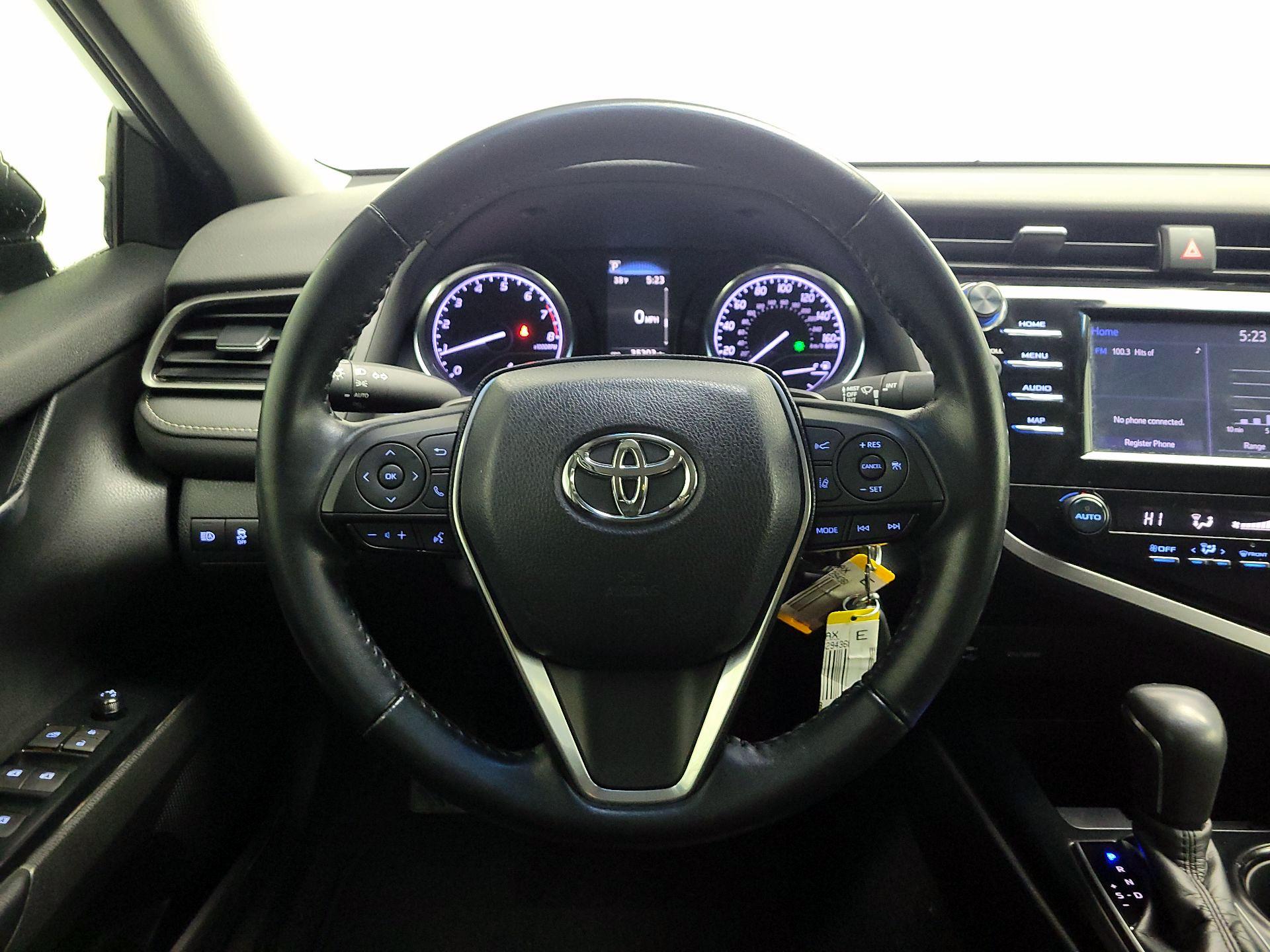 Thumbnail: 2019 Toyota Camry - 10