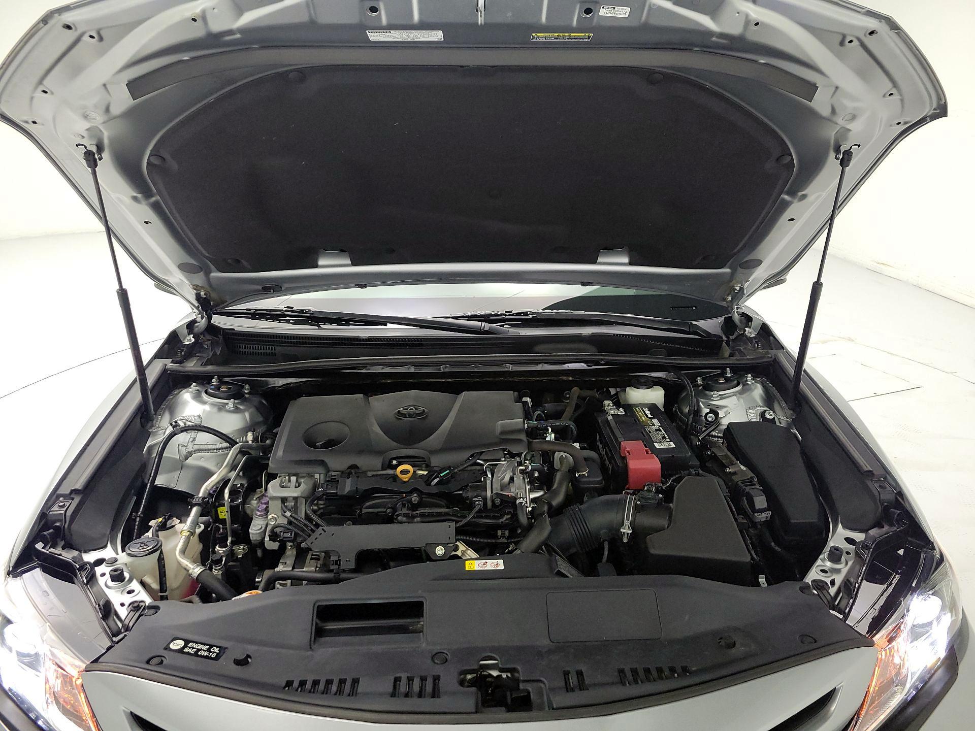 Thumbnail: 2019 Toyota Camry - 19