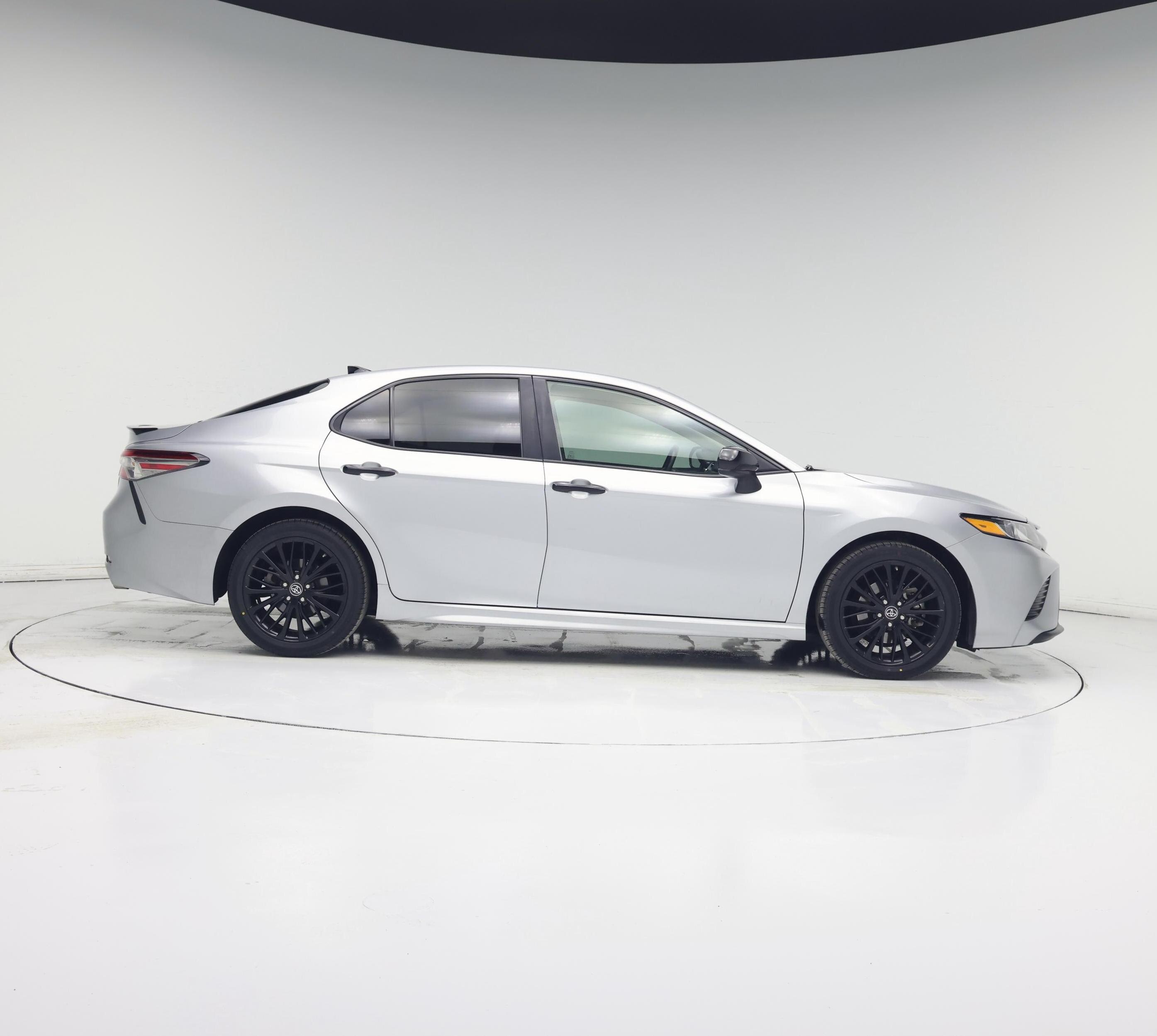 Thumbnail: 2019 Toyota Camry - 7