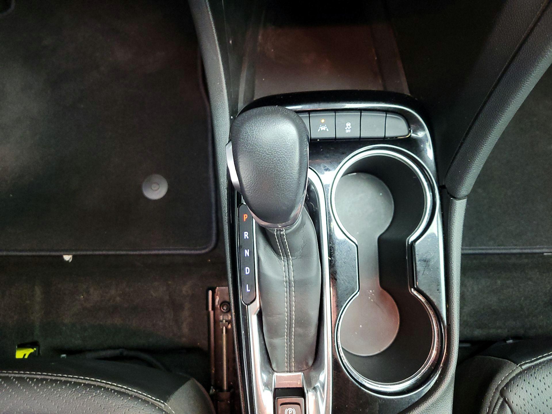 Thumbnail: 2022 Buick Encore GX - 15