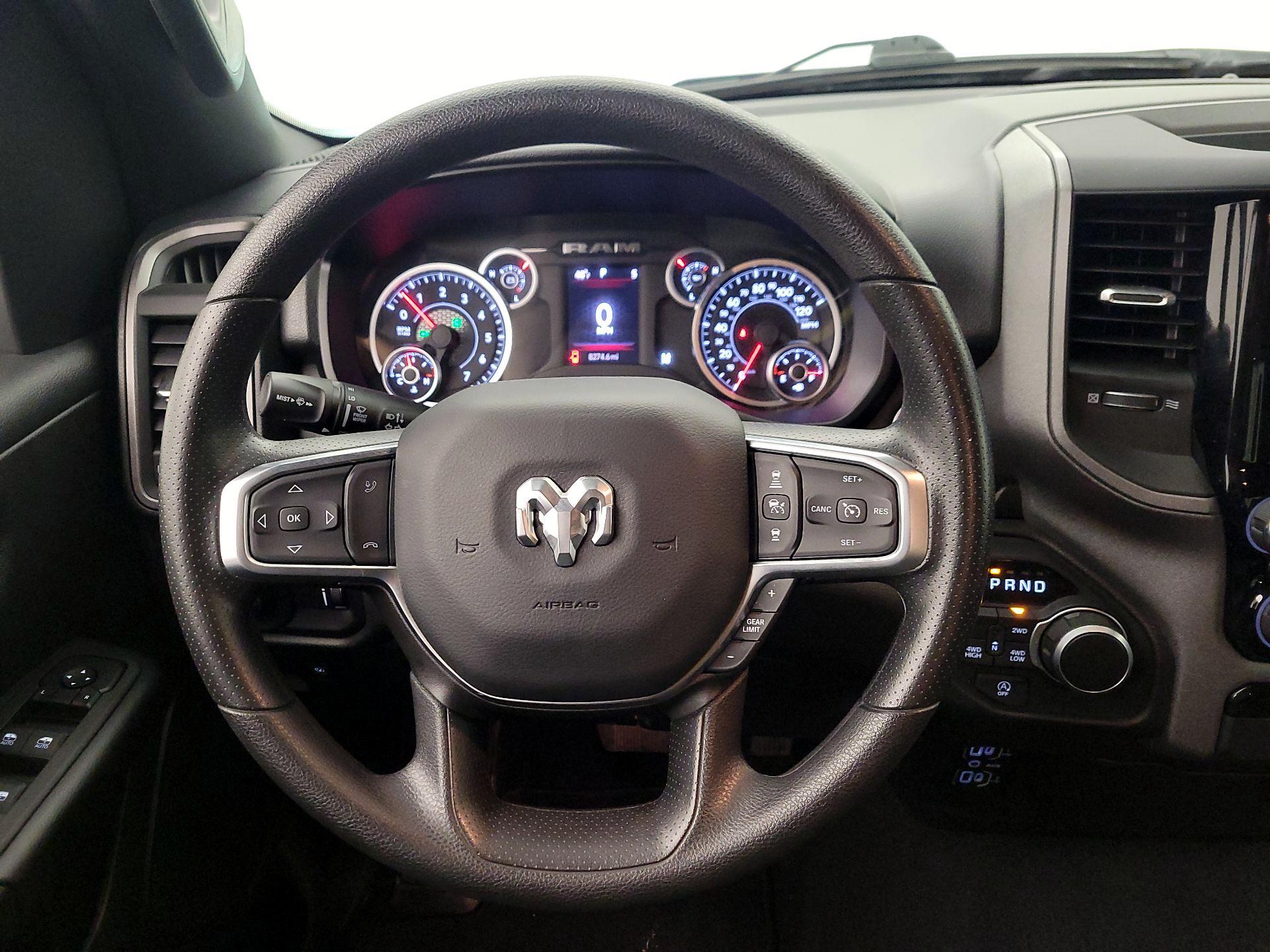 Thumbnail: 2025 RAM 1500 - 10