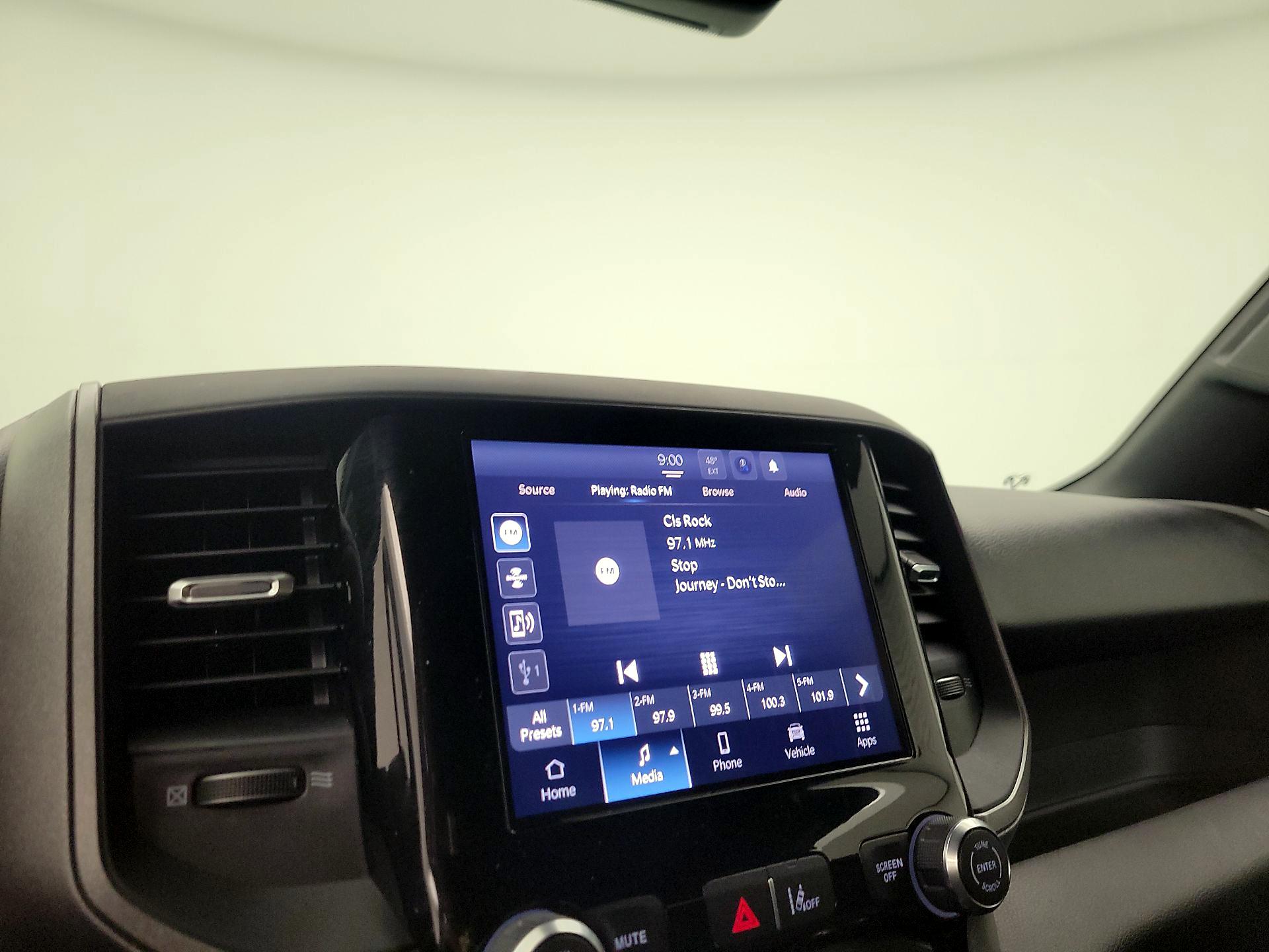 Thumbnail: 2025 RAM 1500 - 15