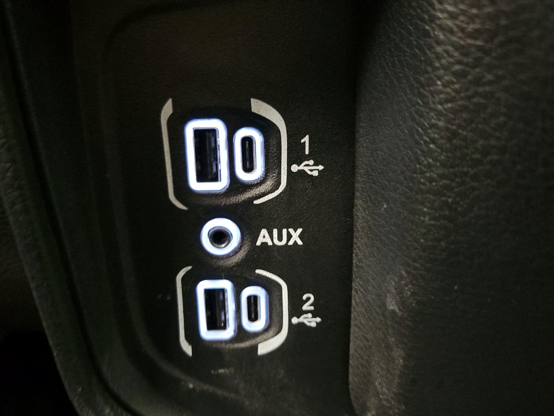 Thumbnail: 2025 RAM 1500 - 18