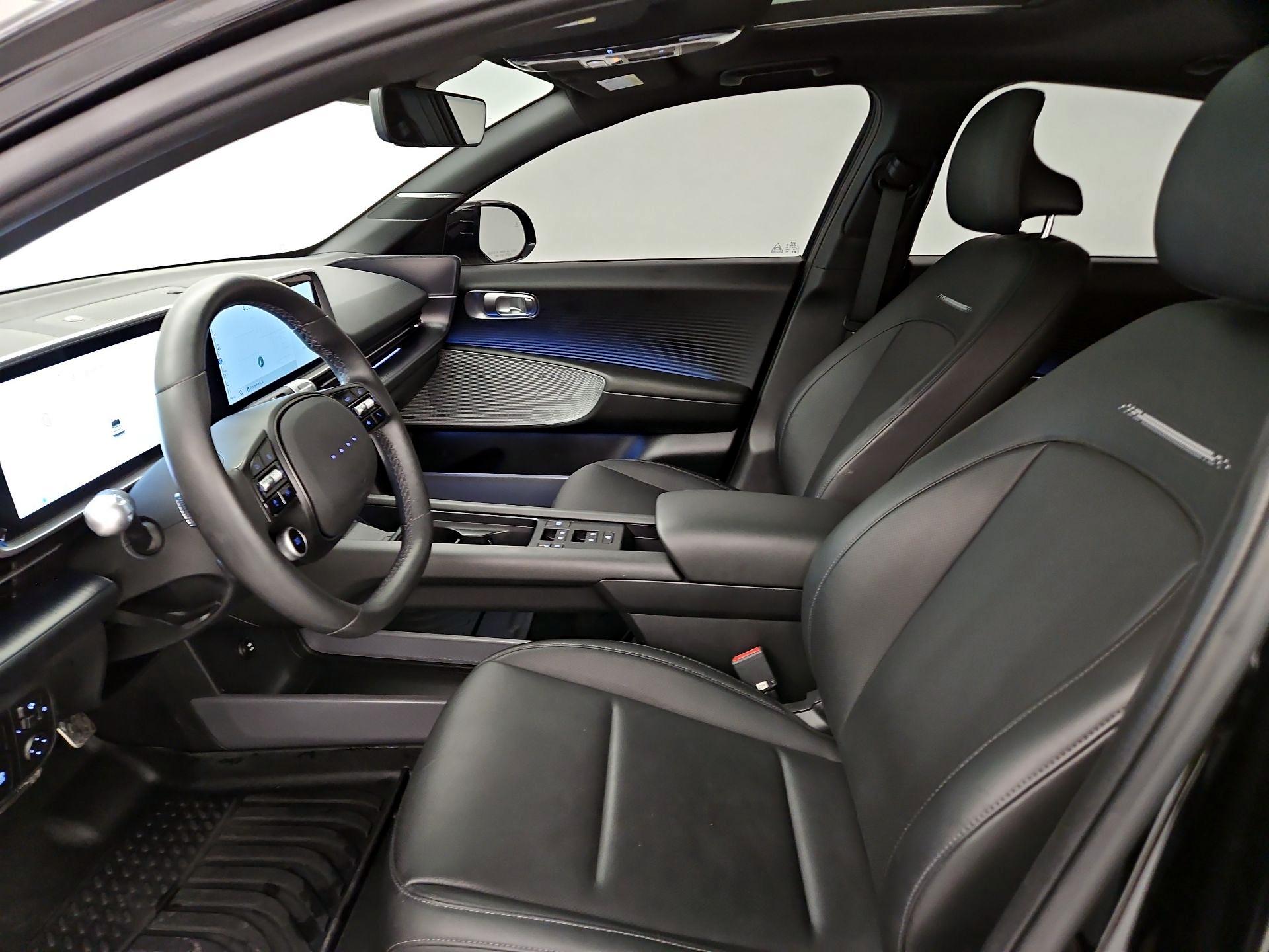 Thumbnail: 2023 Hyundai Ioniq 6 - 11