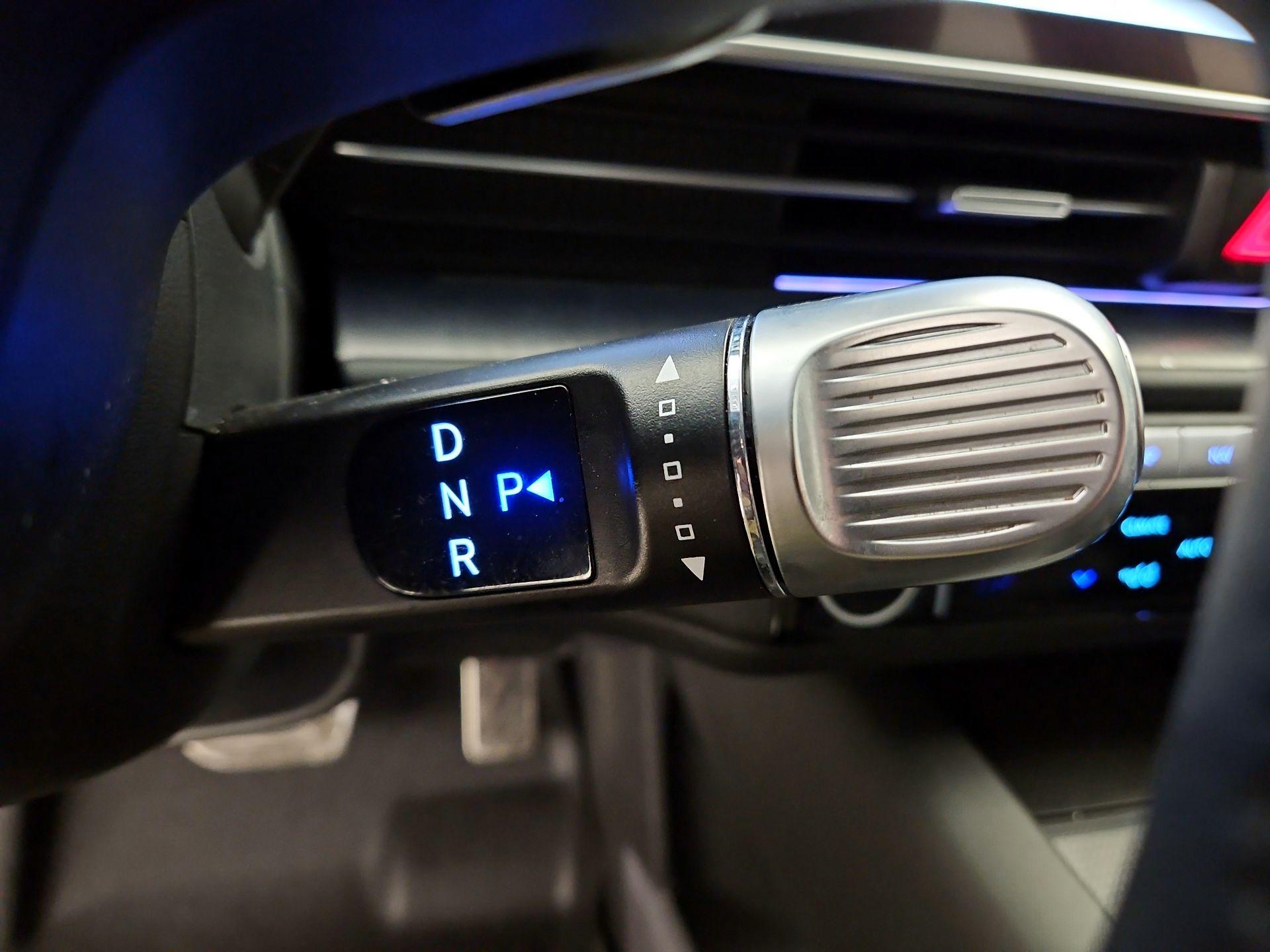 Thumbnail: 2023 Hyundai Ioniq 6 - 18