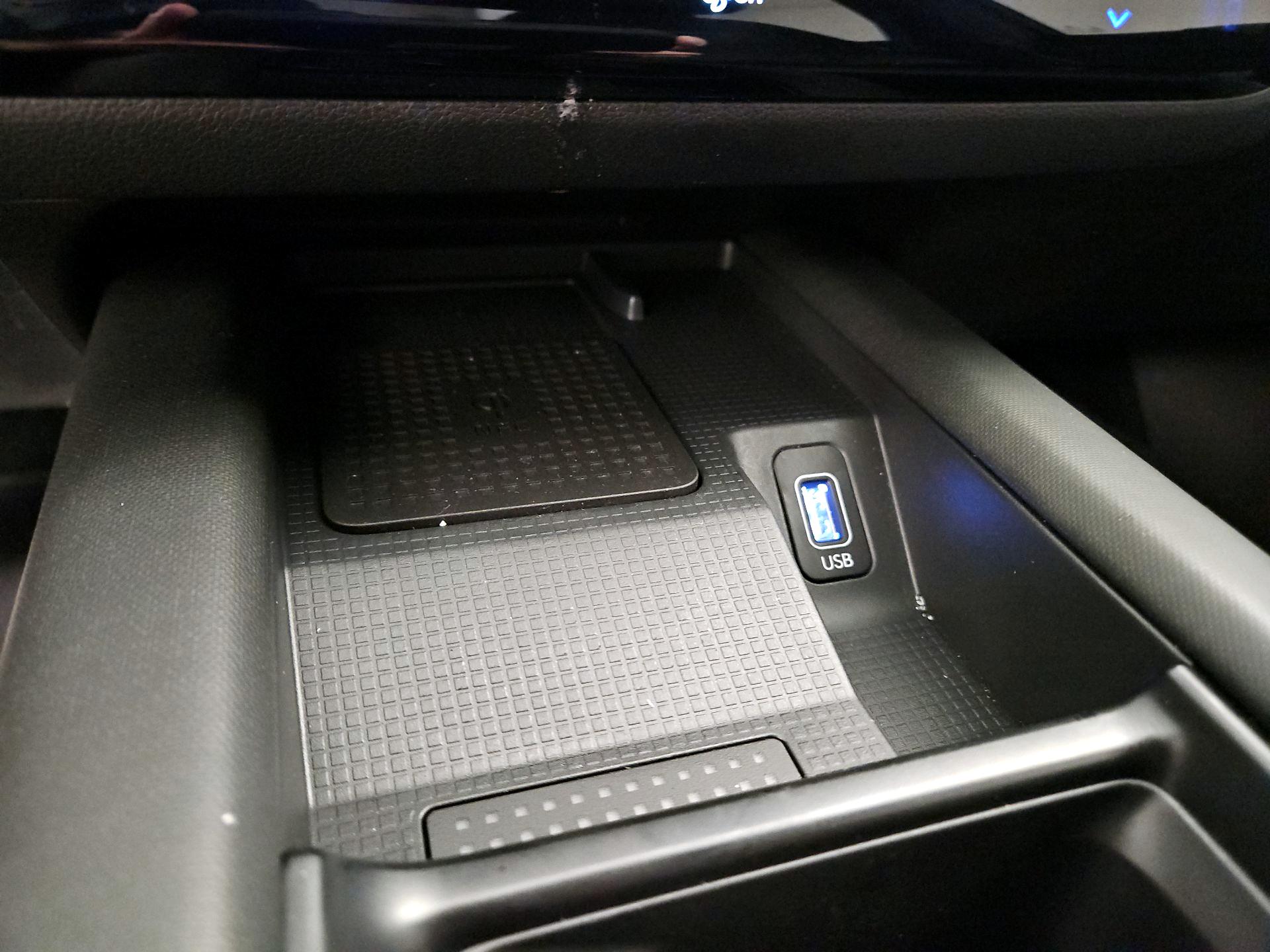 Thumbnail: 2023 Hyundai Ioniq 6 - 19