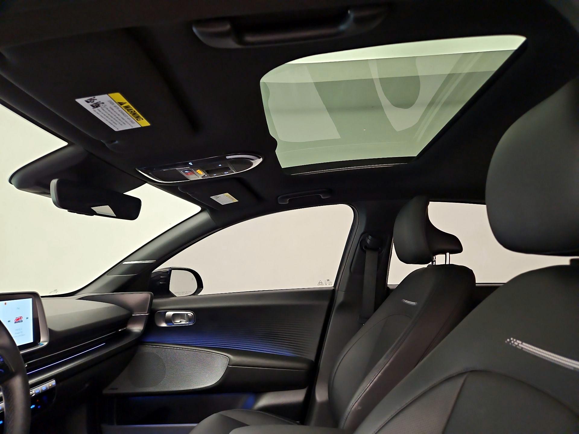 Thumbnail: 2023 Hyundai Ioniq 6 - 20