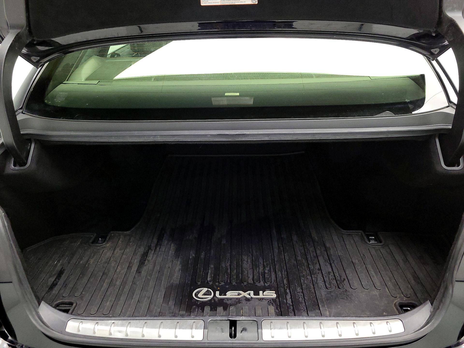 Thumbnail: 2019 Lexus LS - 20