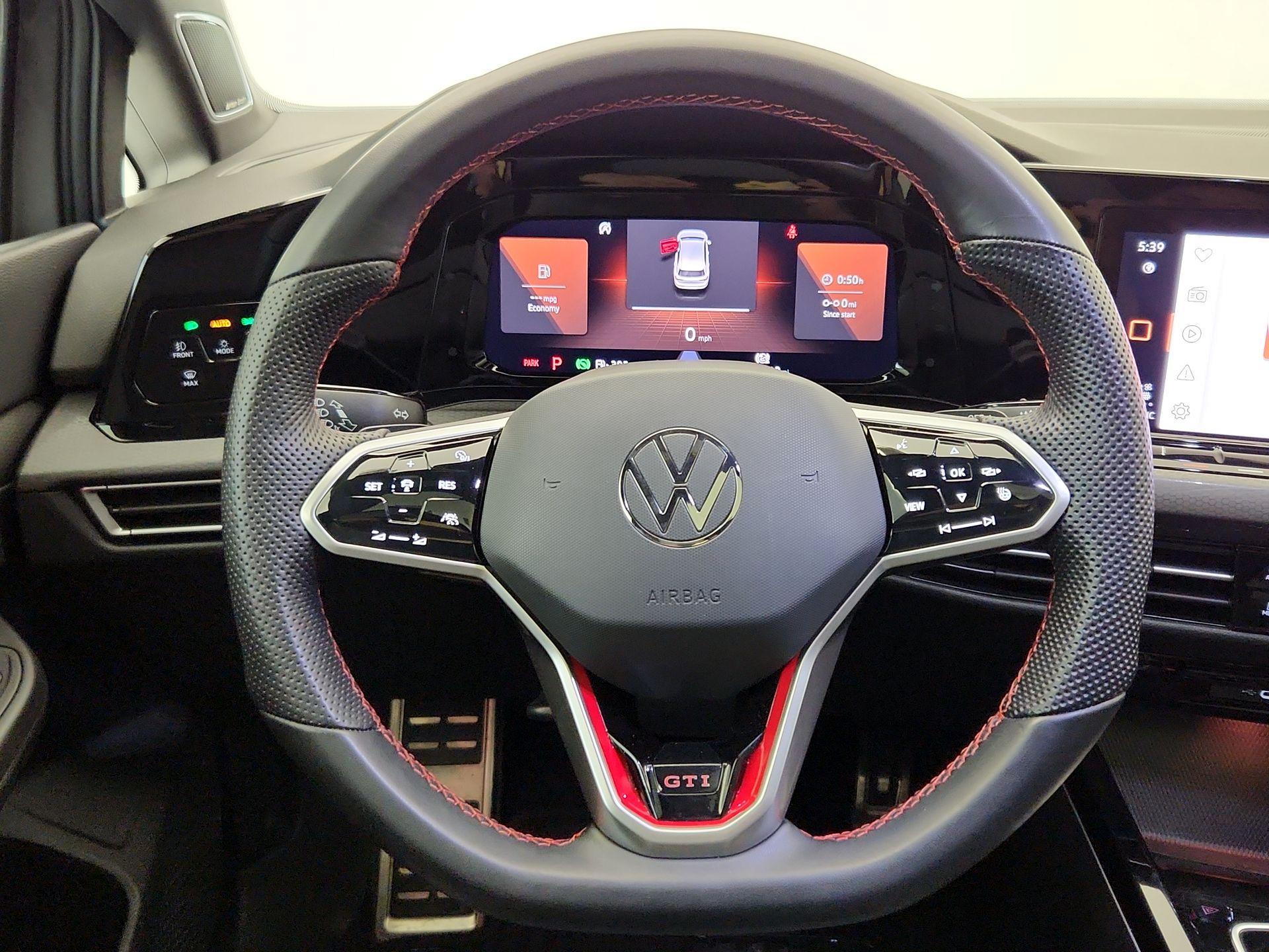 Thumbnail: 2023 Volkswagen Golf - 10