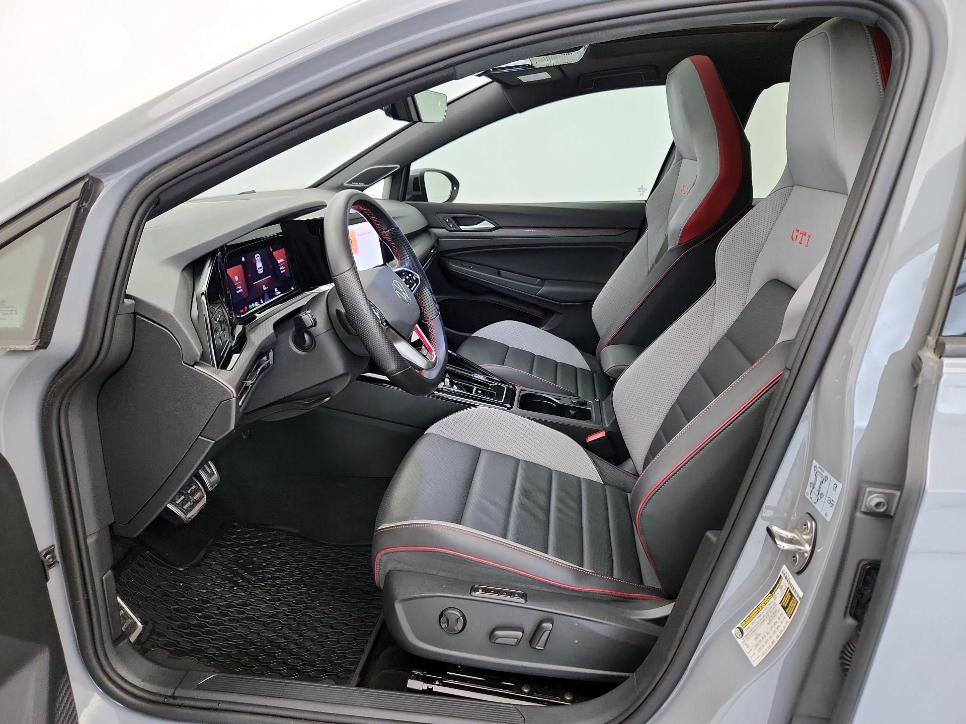 Thumbnail: 2023 Volkswagen Golf - 11