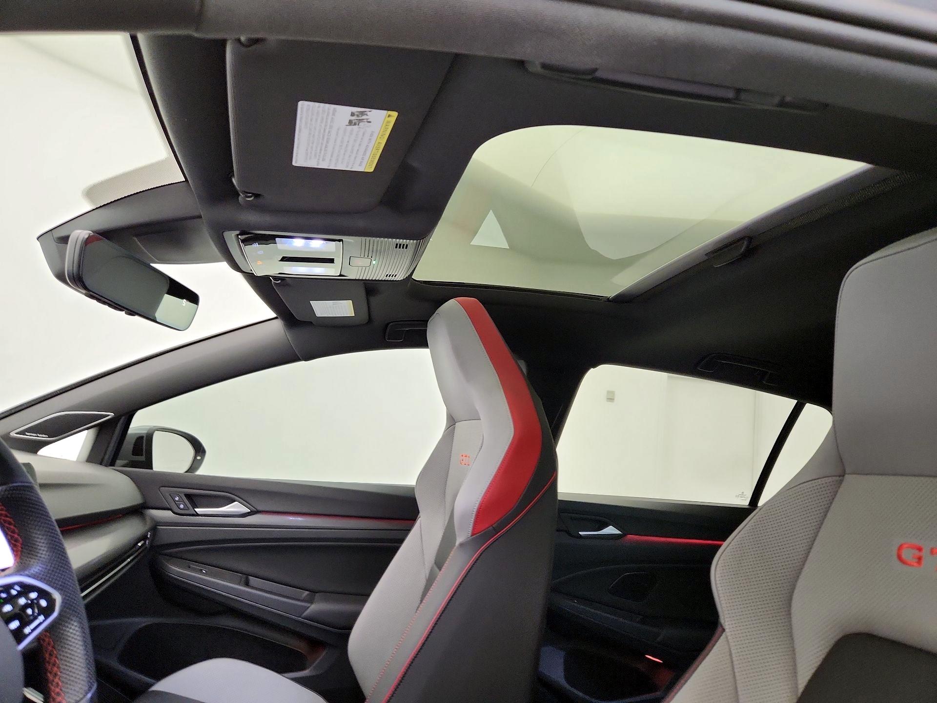 Thumbnail: 2023 Volkswagen Golf - 19