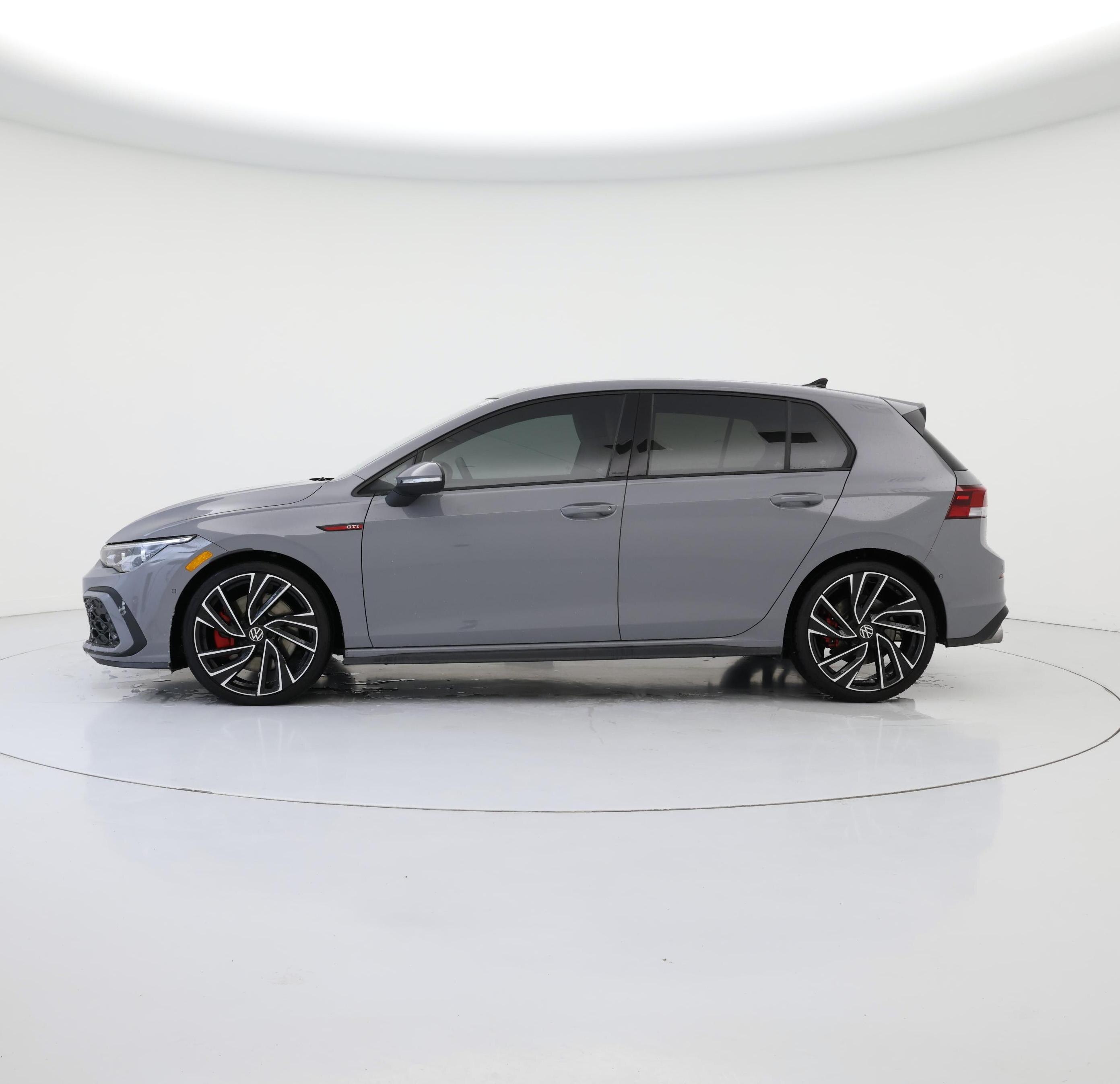 Thumbnail: 2023 Volkswagen Golf - 3