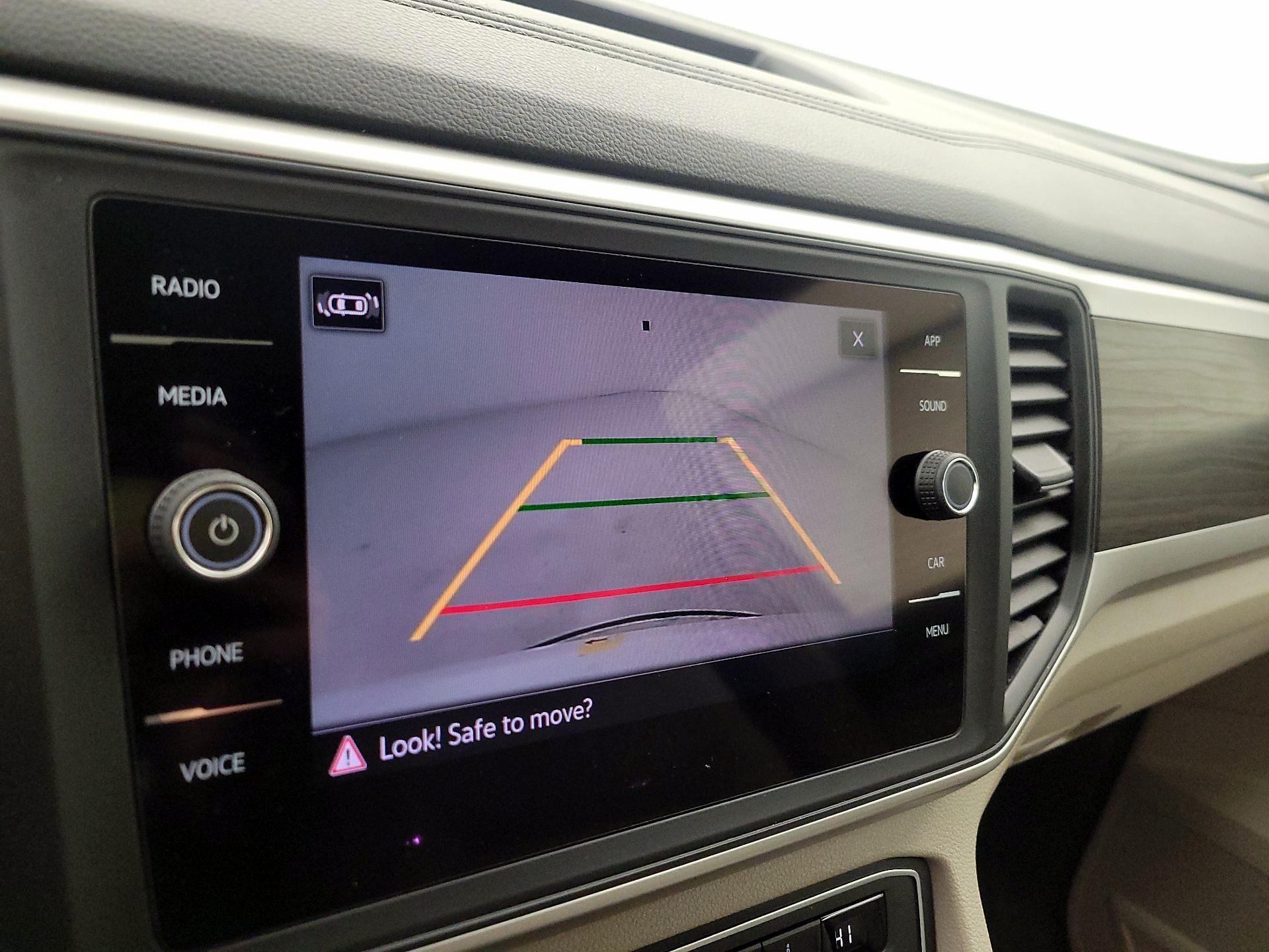 Thumbnail: 2021 Volkswagen Atlas - 14