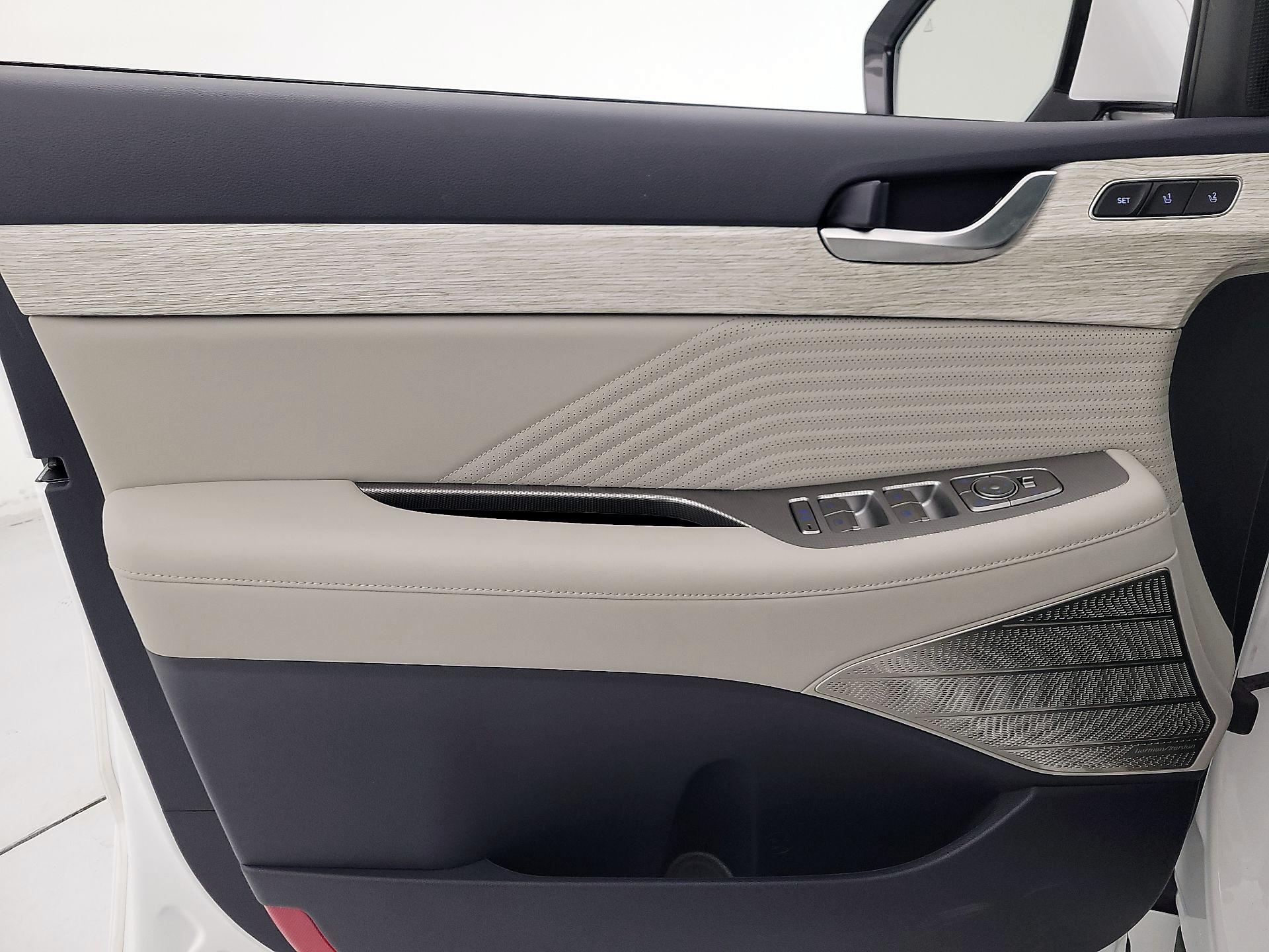 Thumbnail: 2025 Hyundai Palisade - 12