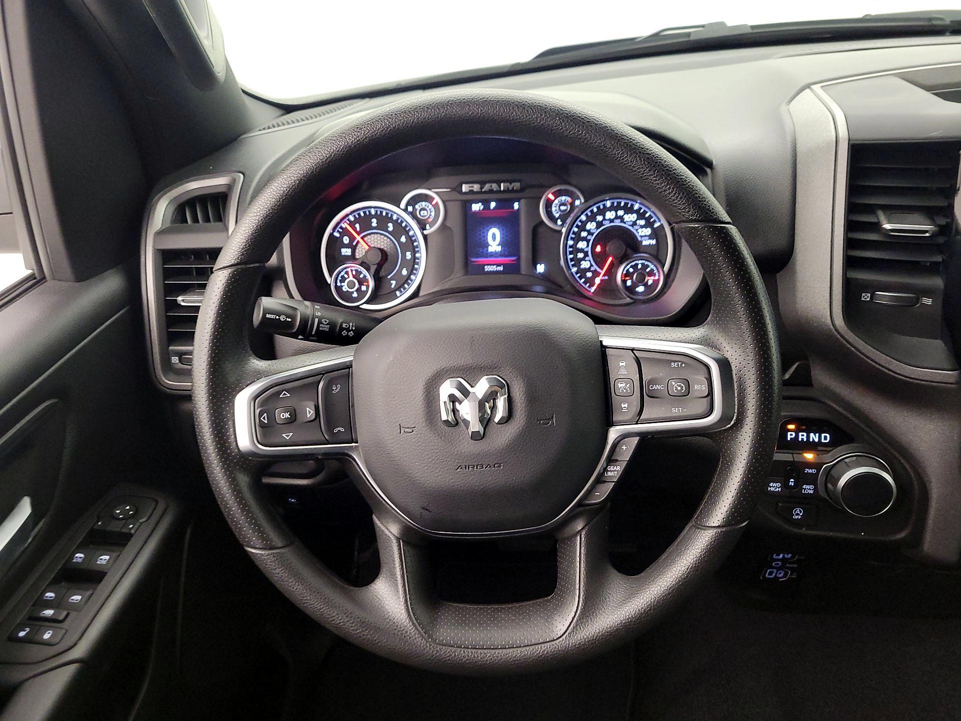 Thumbnail: 2025 RAM 1500 - 10