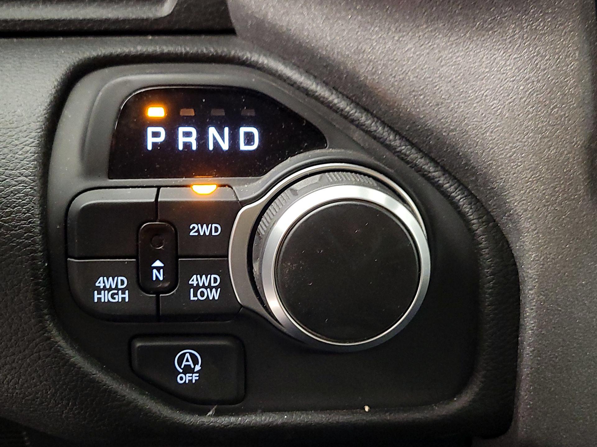 Thumbnail: 2025 RAM 1500 - 17