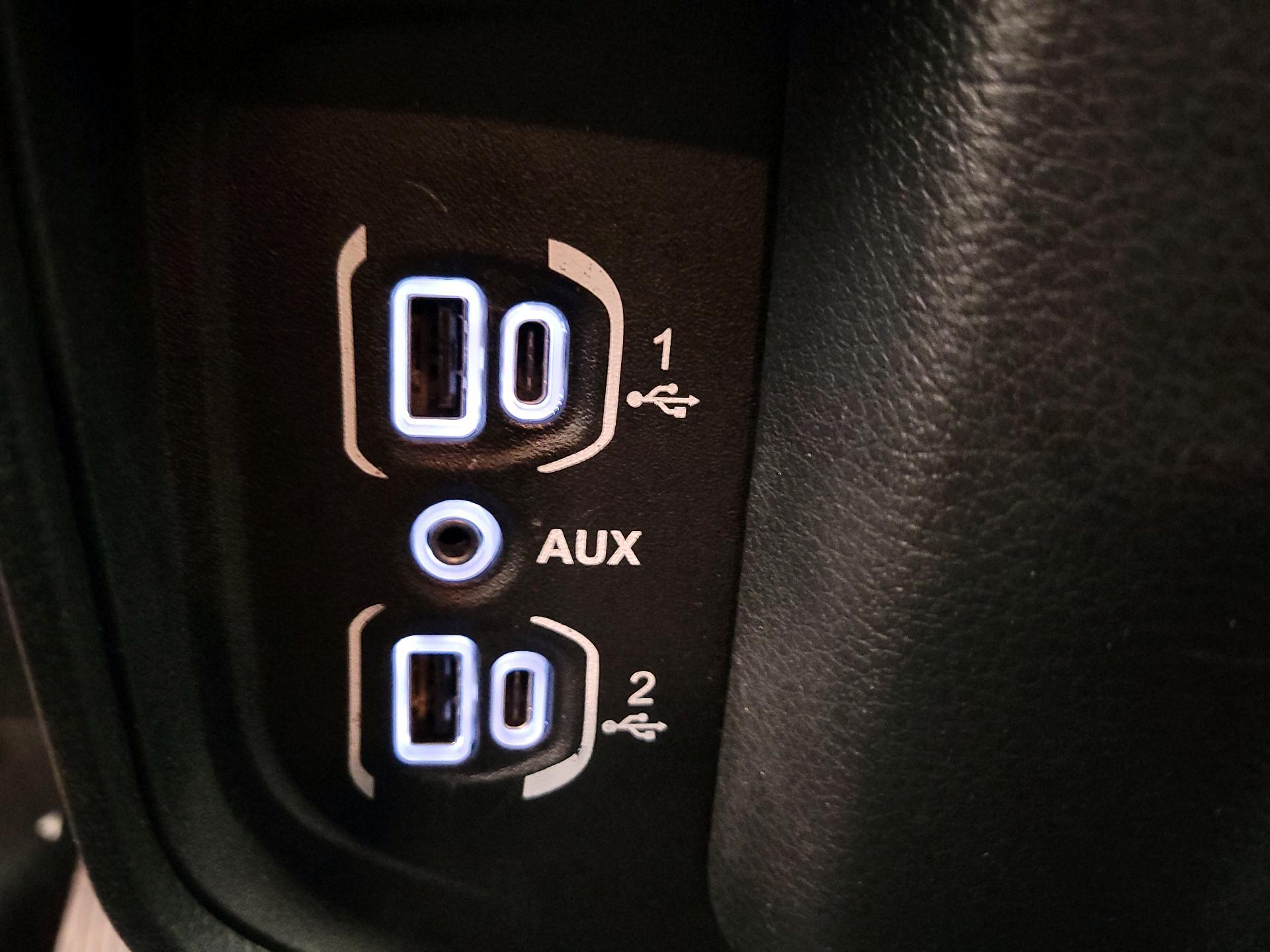 Thumbnail: 2025 RAM 1500 - 18