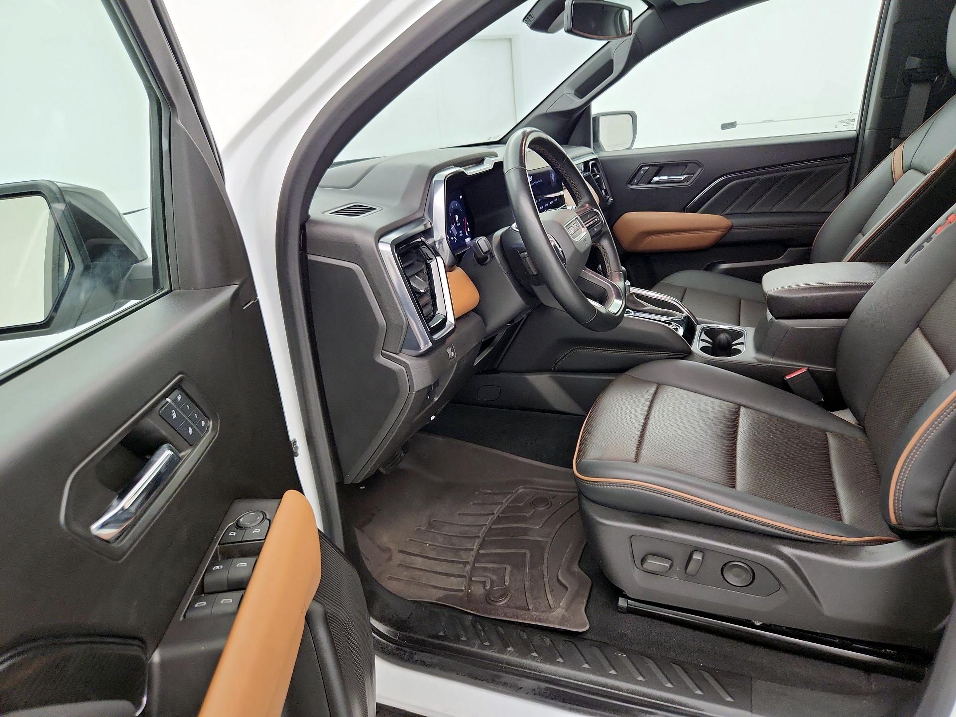 Thumbnail: 2024 GMC Canyon - 11