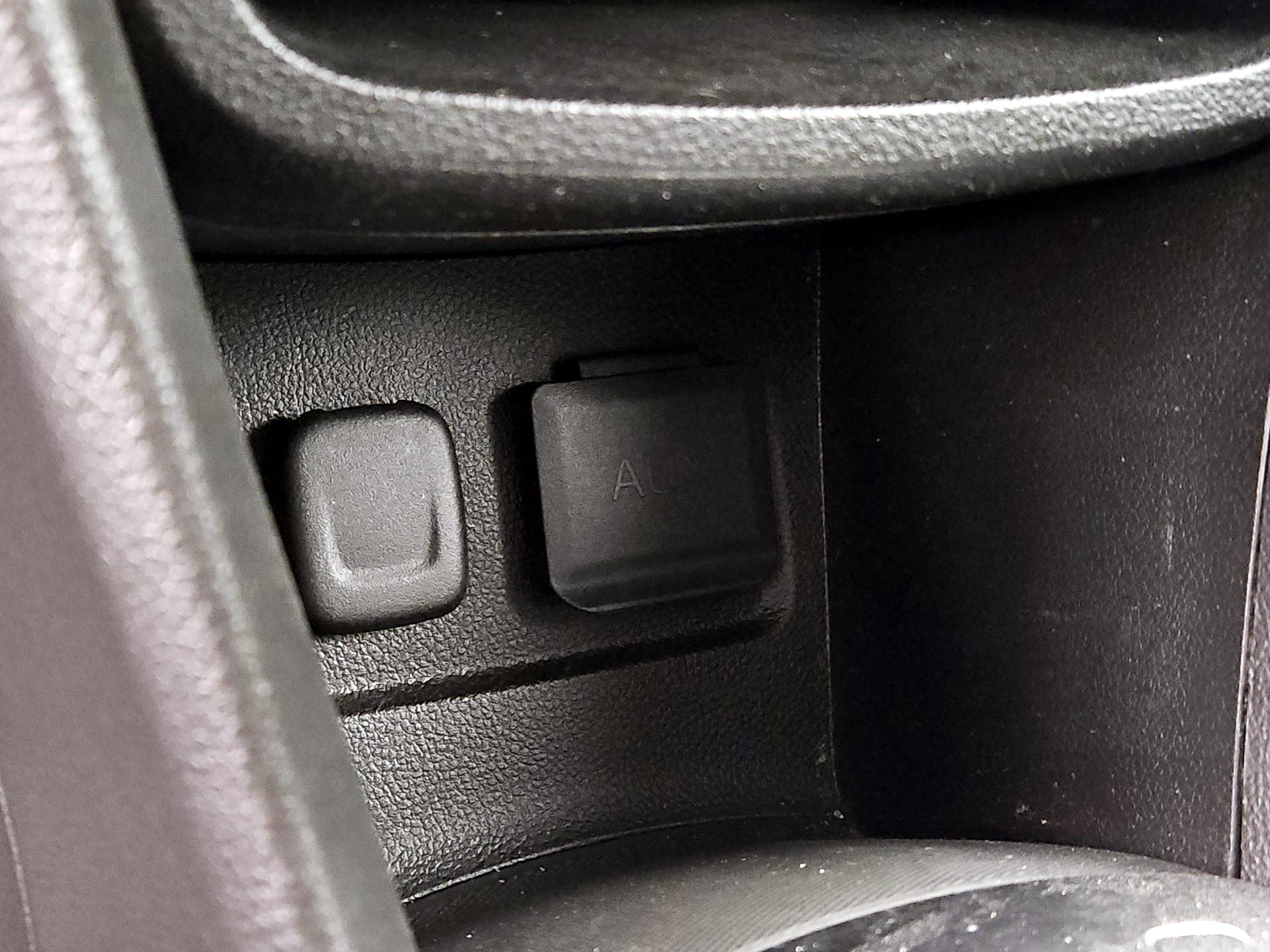 Thumbnail: 2016 Buick Encore - 18