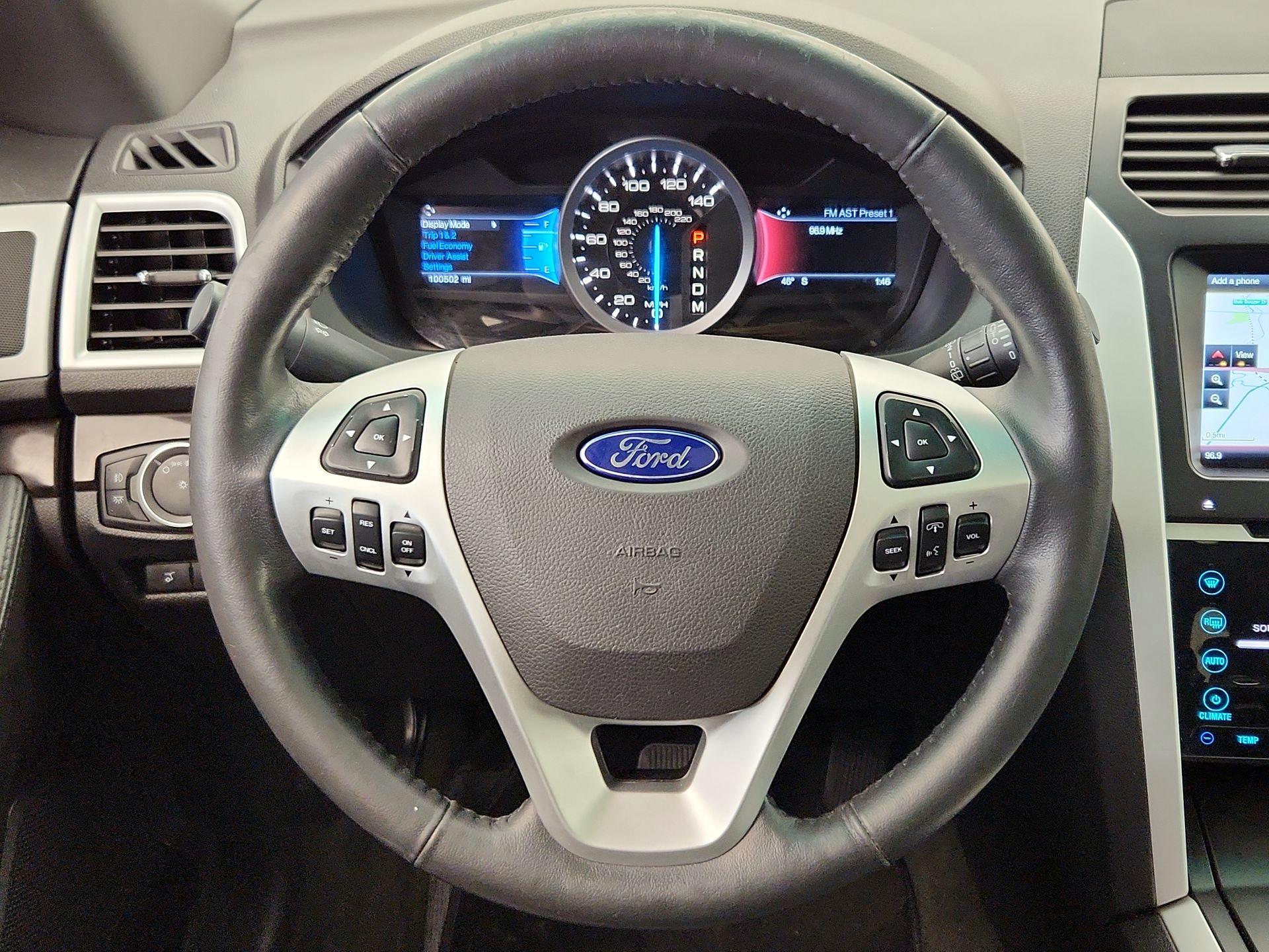 Thumbnail: 2014 Ford Explorer - 10