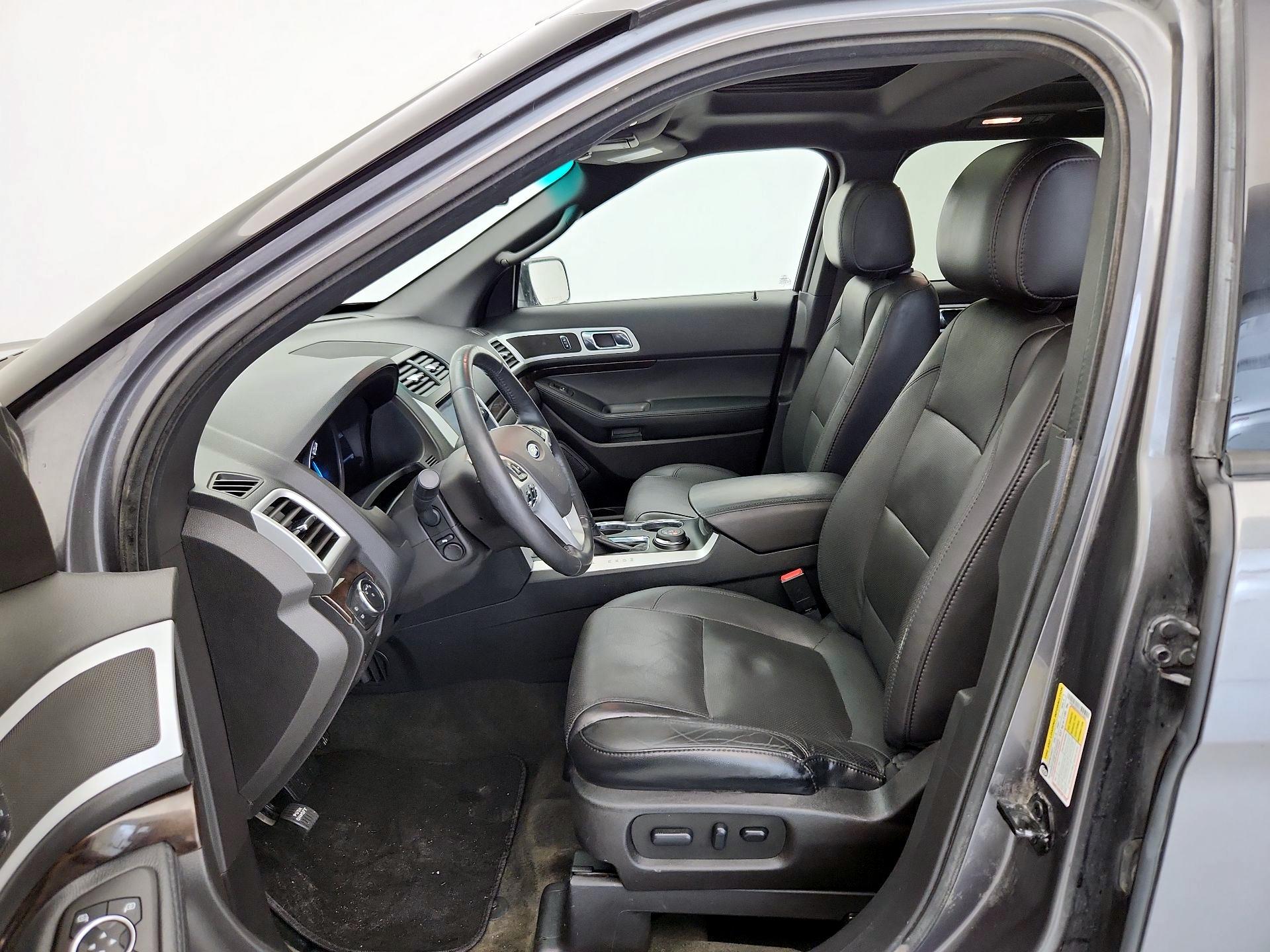 Thumbnail: 2014 Ford Explorer - 11