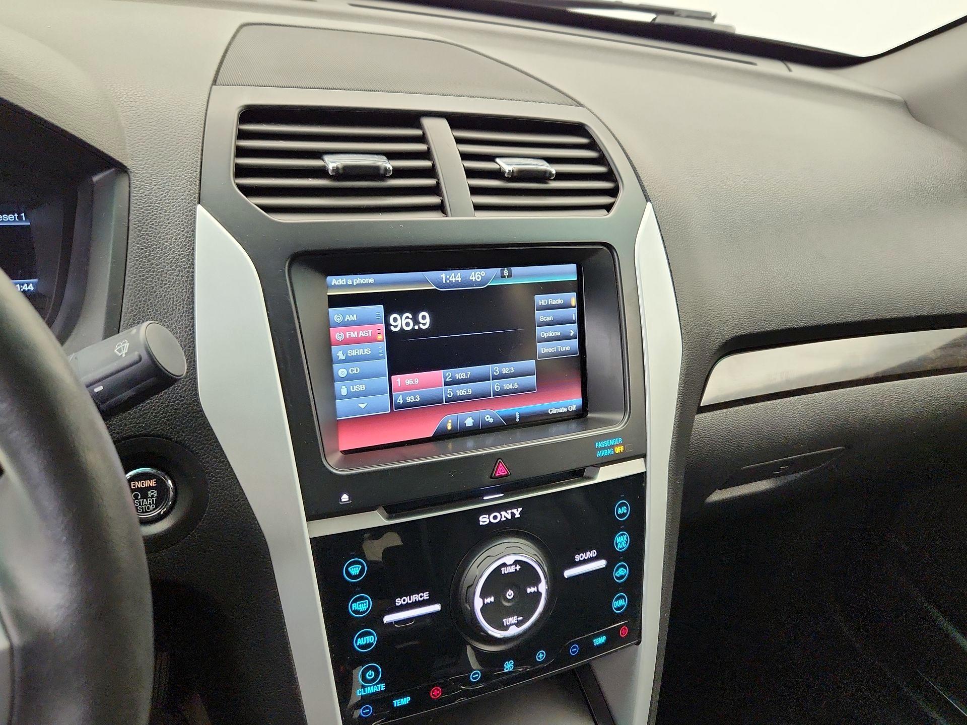 Thumbnail: 2014 Ford Explorer - 16