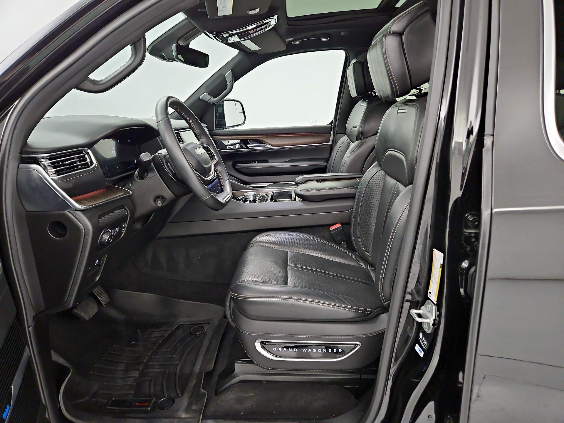 Thumbnail: 2022 Jeep Grand Wagoneer - 11