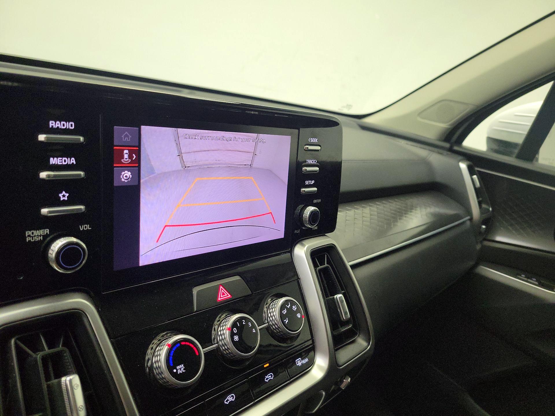 Thumbnail: 2023 Kia Sorento - 14