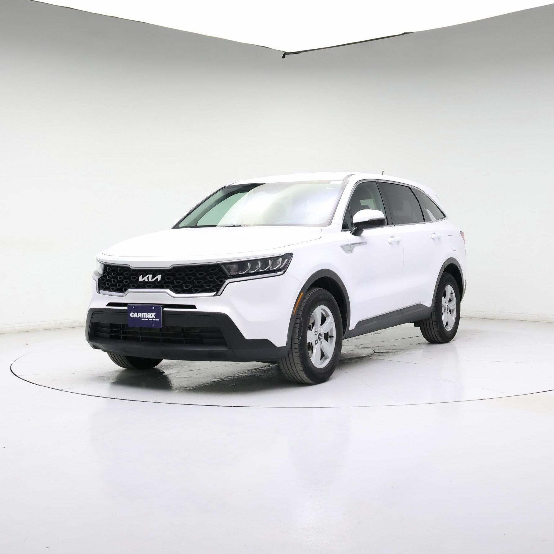 Thumbnail: 2023 Kia Sorento - 4