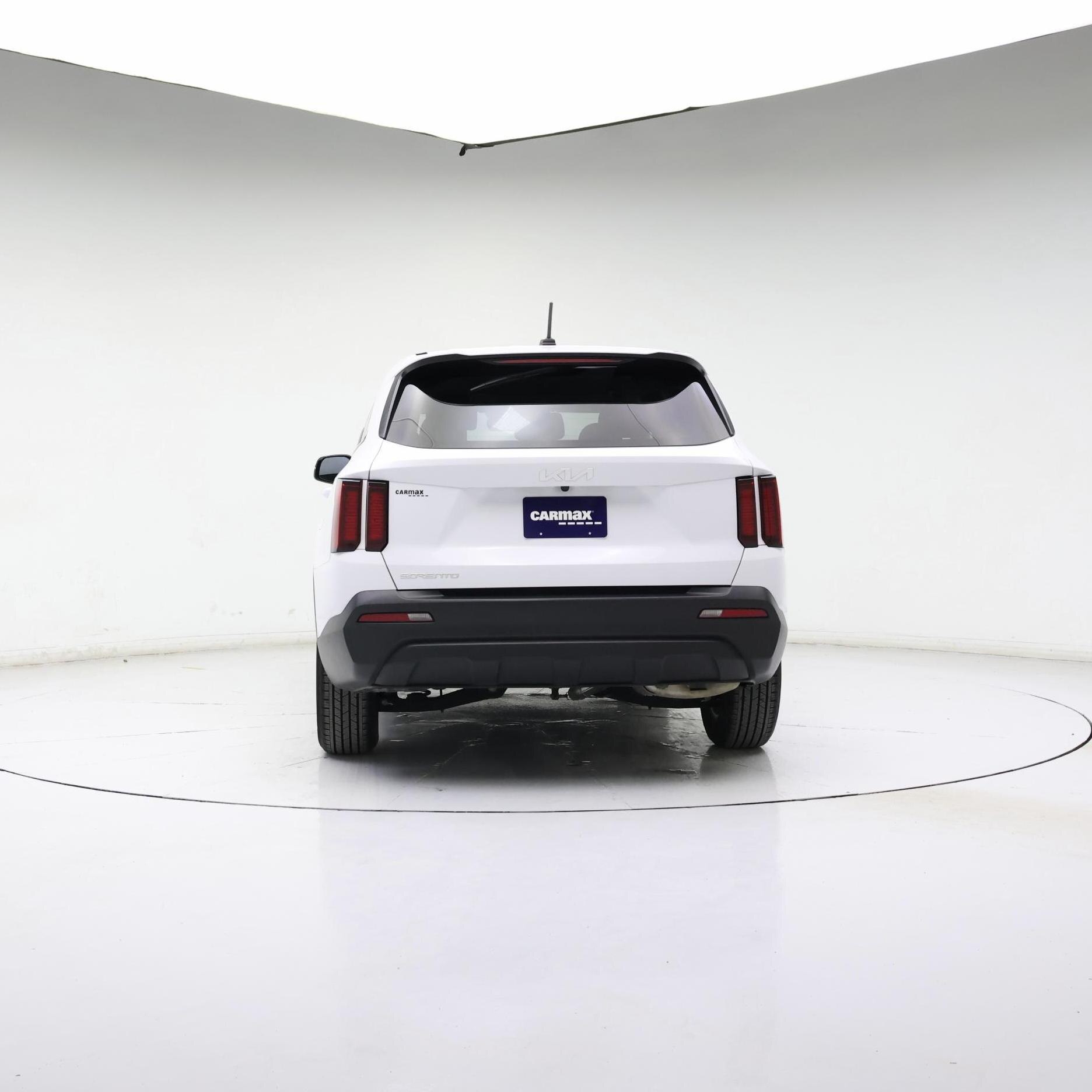 Thumbnail: 2023 Kia Sorento - 6