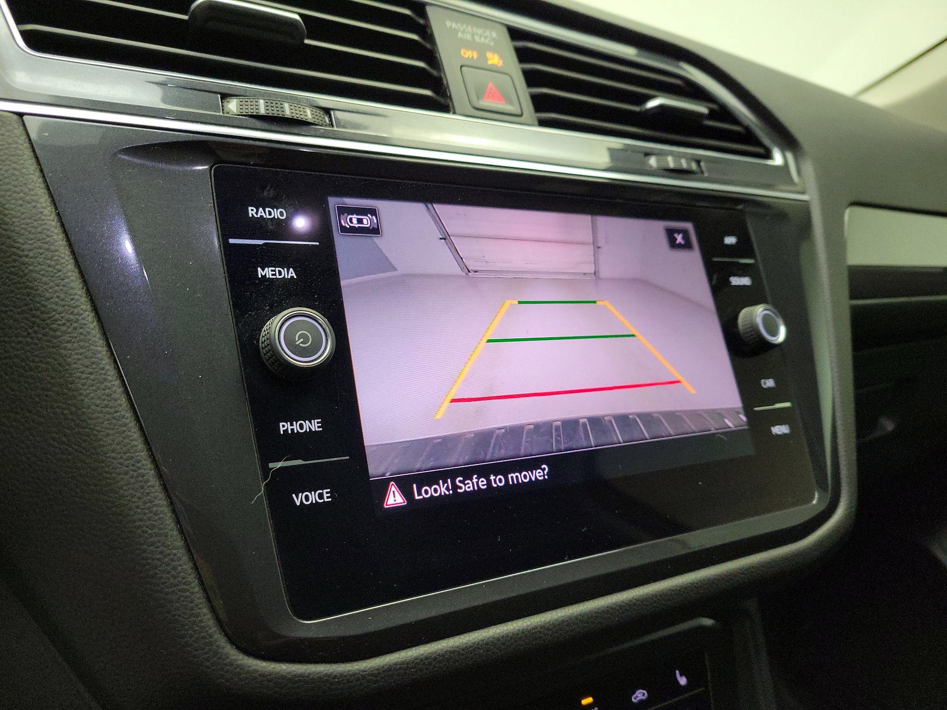 Thumbnail: 2023 Volkswagen Tiguan - 13