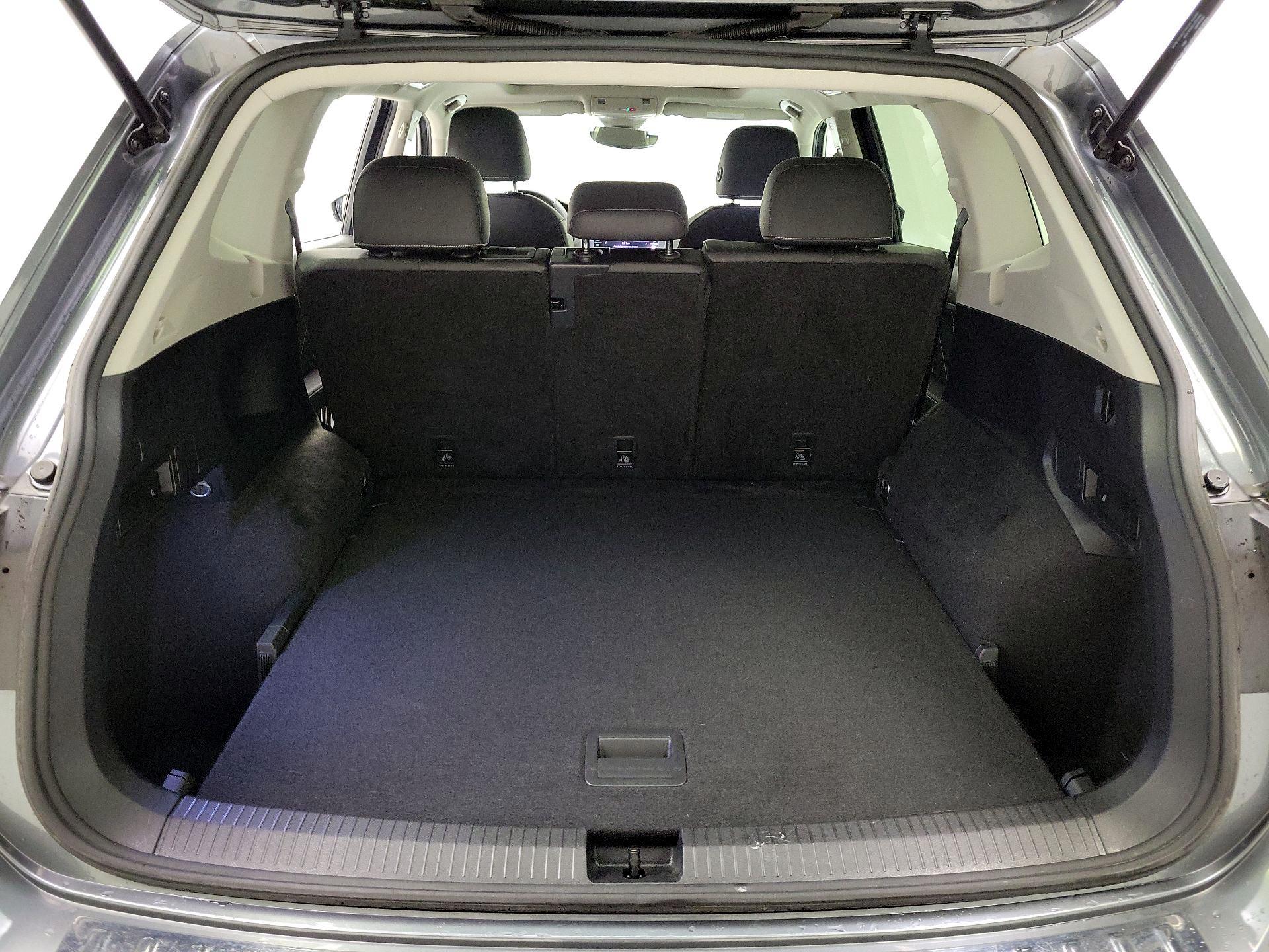 Thumbnail: 2023 Volkswagen Tiguan - 20