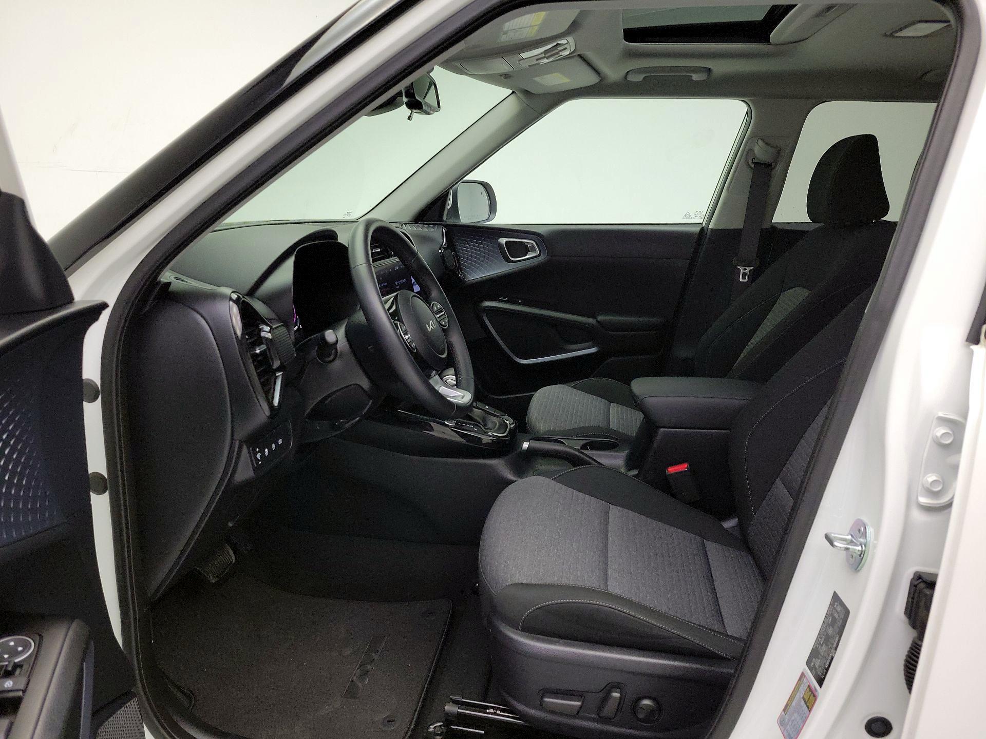 Thumbnail: 2023 Kia Soul - 11