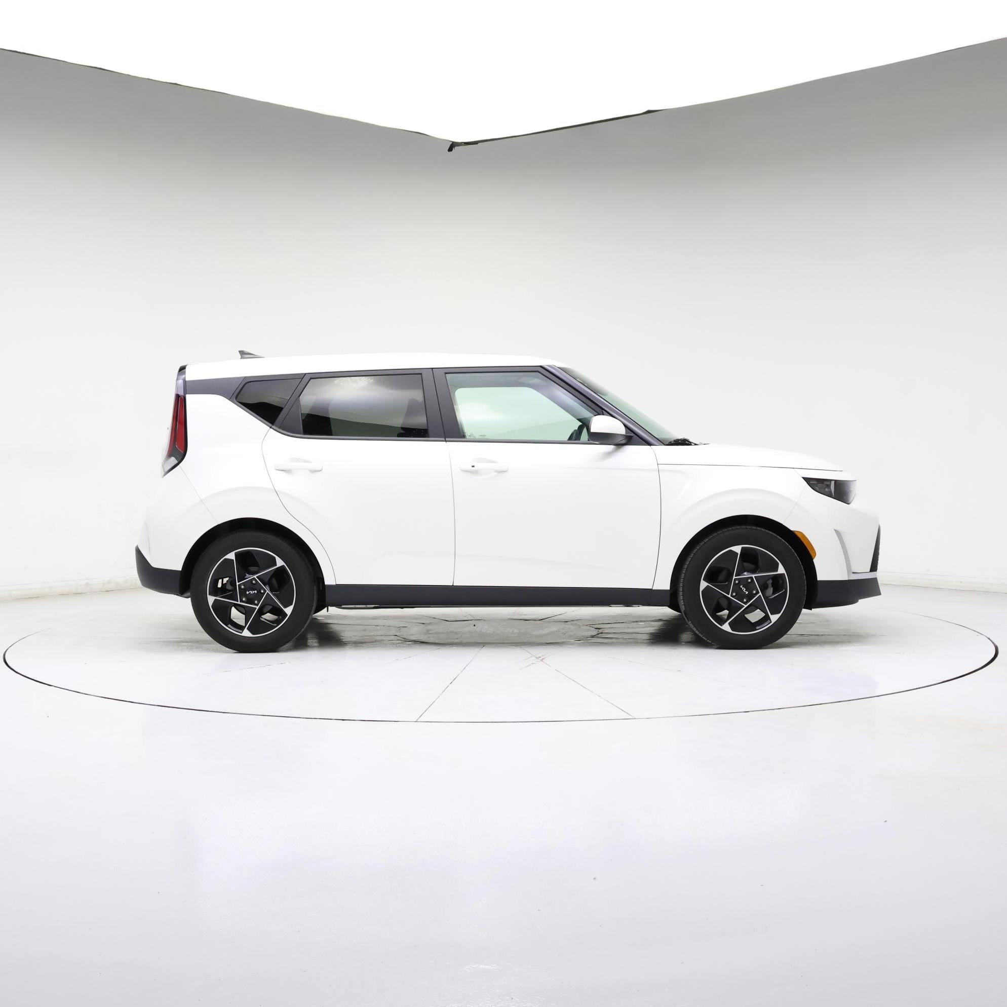 Thumbnail: 2023 Kia Soul - 7