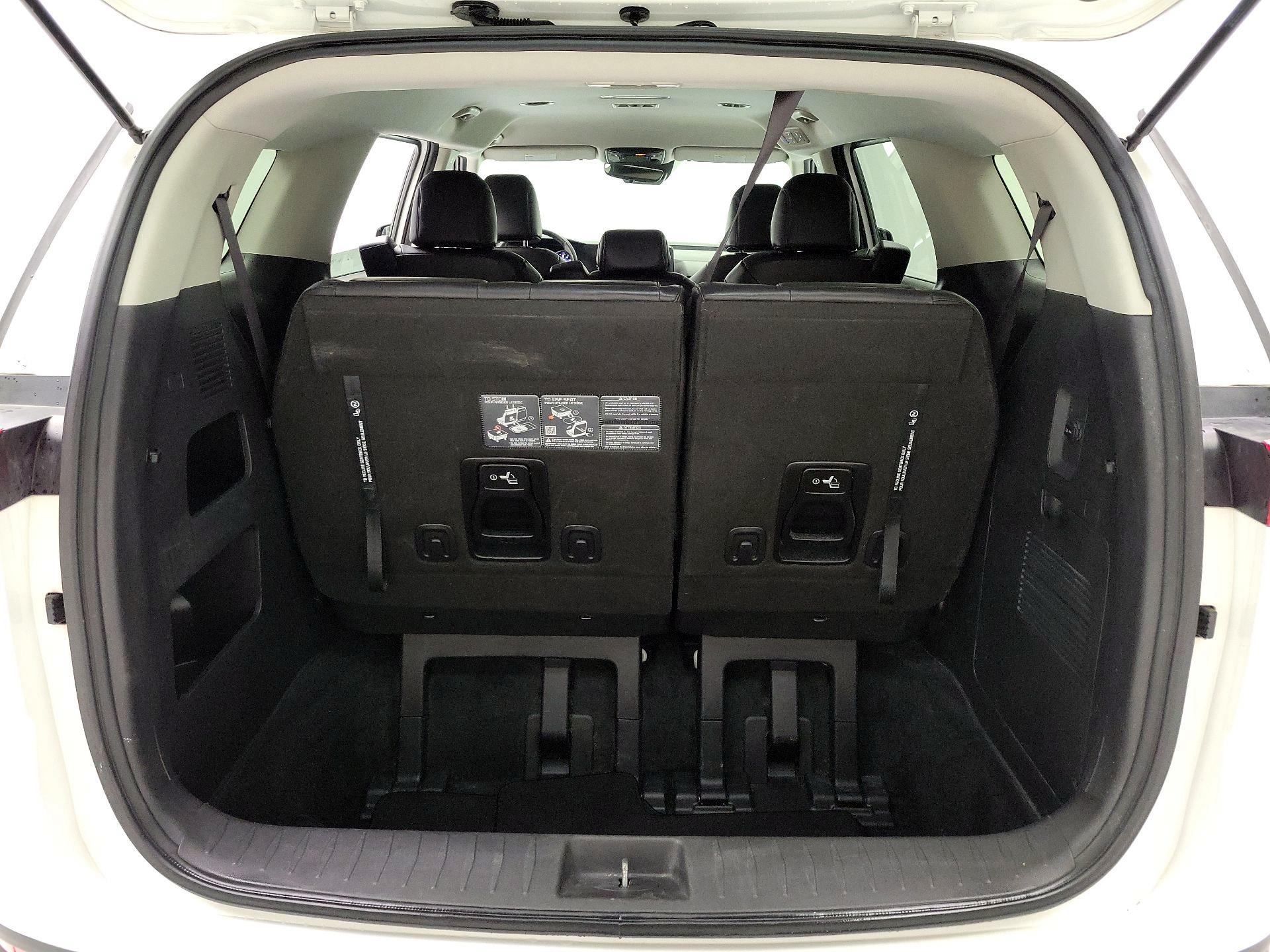 Thumbnail: 2024 Kia Carnival - 20