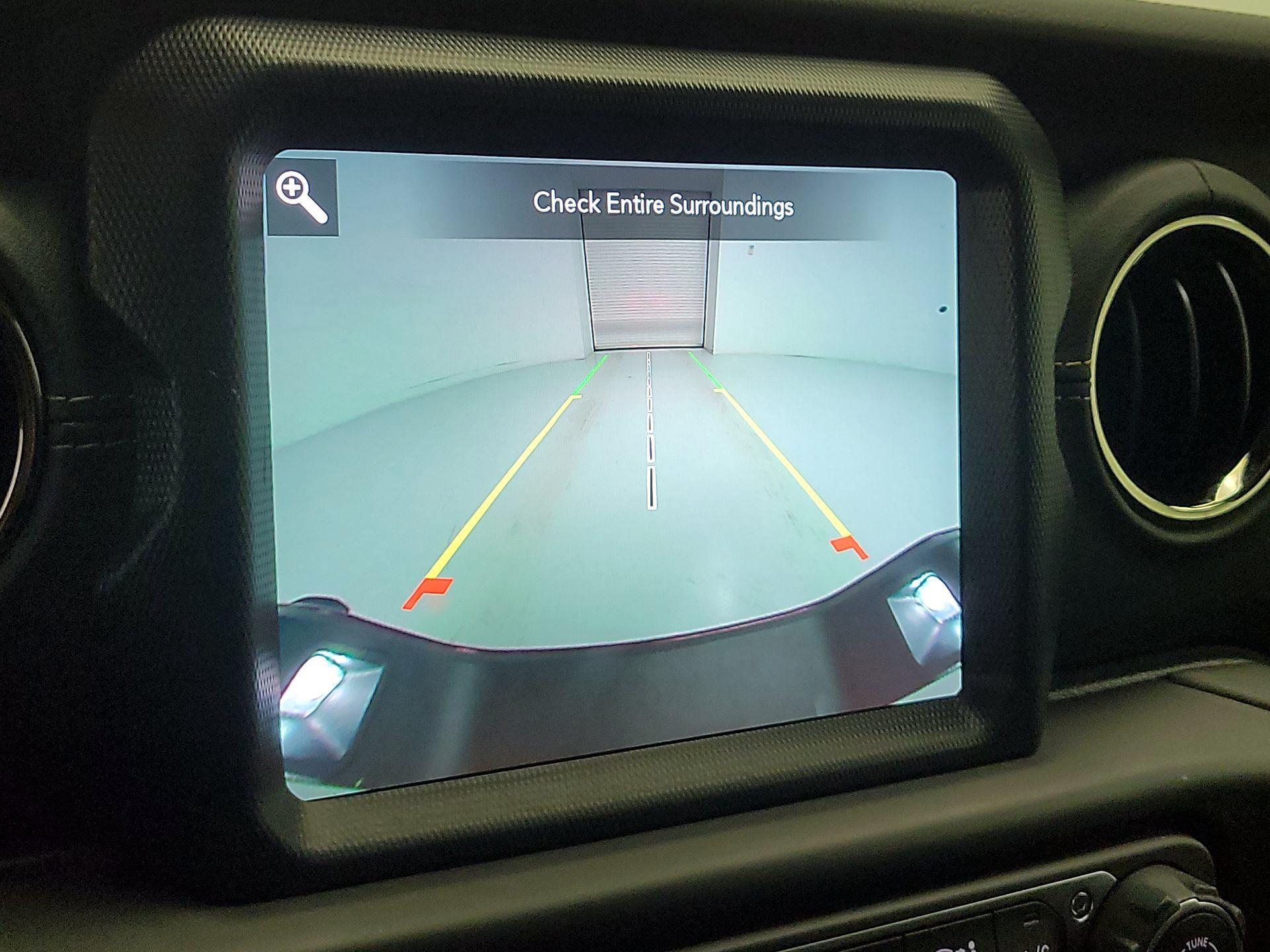 Thumbnail: 2021 Jeep Gladiator - 15