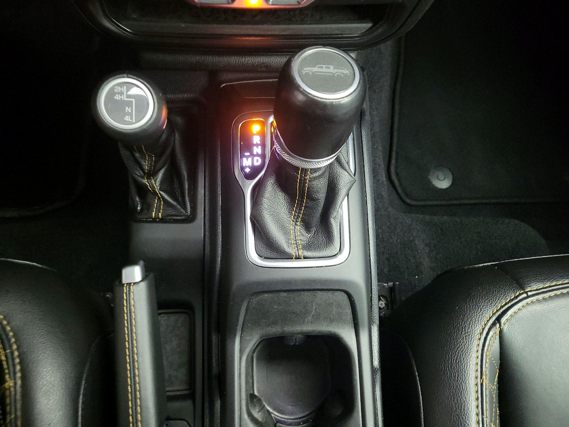 Thumbnail: 2021 Jeep Gladiator - 18