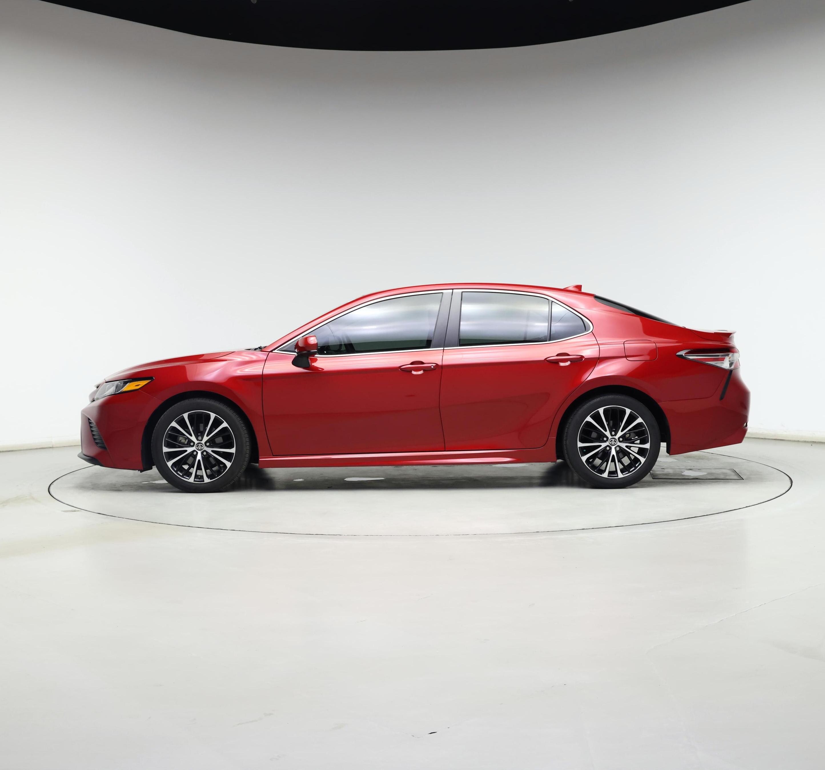 Thumbnail: 2020 Toyota Camry - 3