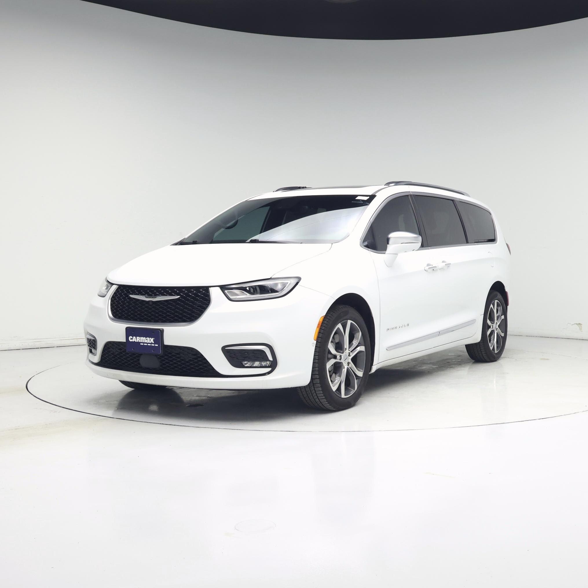 Thumbnail: 2022 Chrysler Pacifica - 4