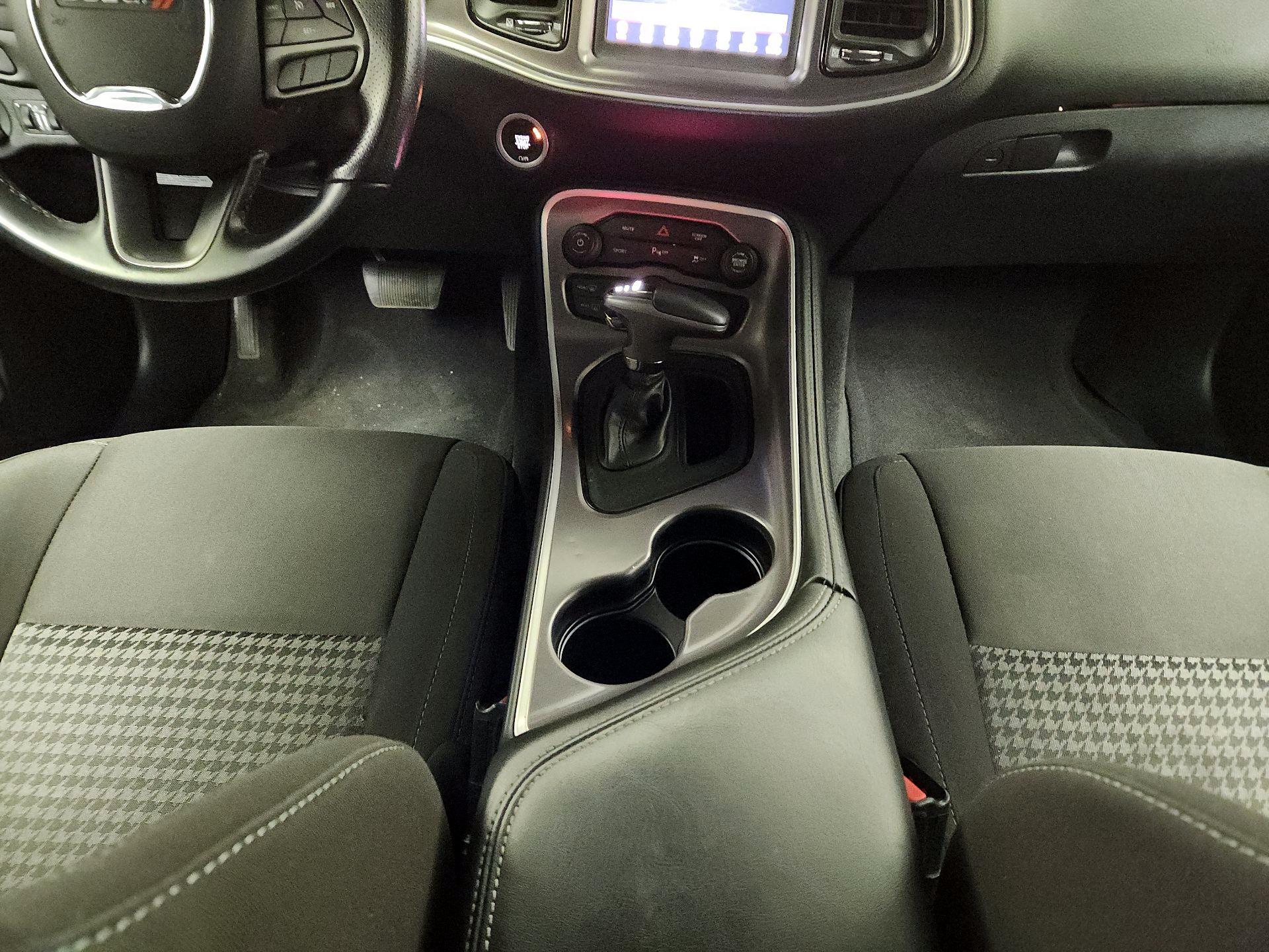 Thumbnail: 2022 Dodge Challenger - 16