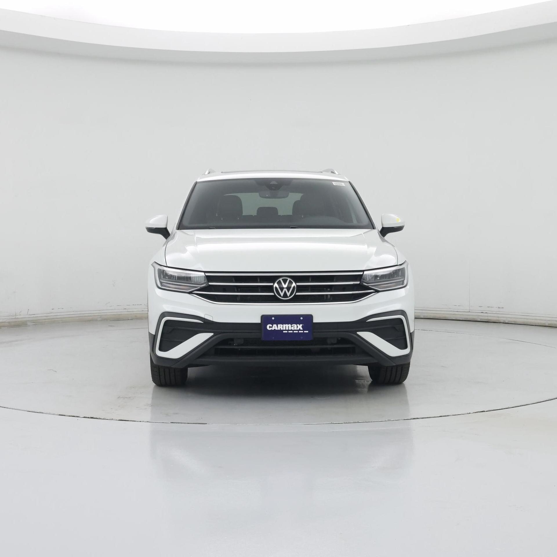 Thumbnail: 2023 Volkswagen Tiguan - 5