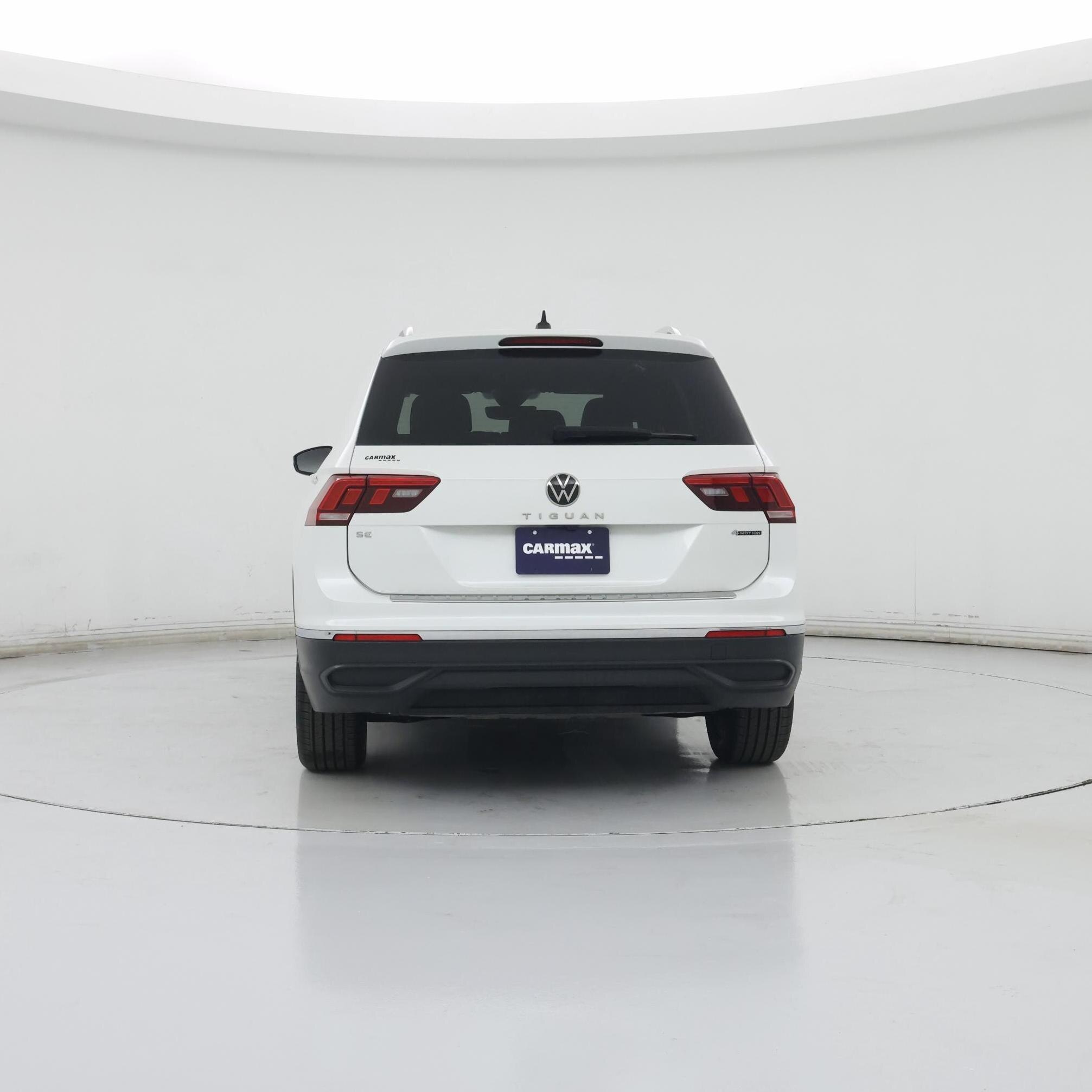 Thumbnail: 2023 Volkswagen Tiguan - 6