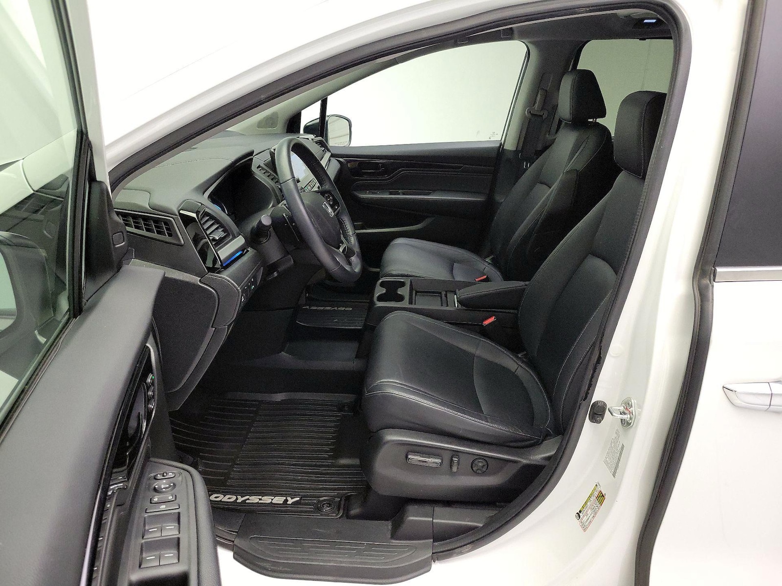 2024 Honda Odyssey Touring - Photo 12