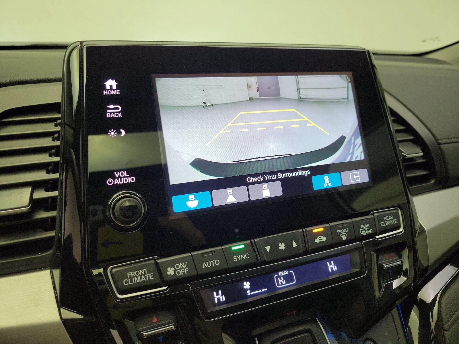 2024 Honda Odyssey Touring - Photo 16