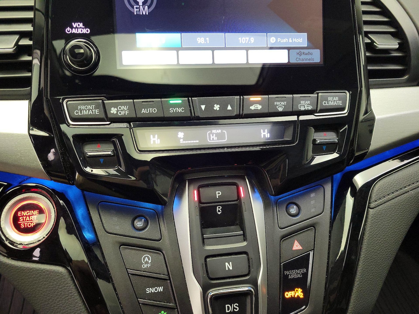 2024 Honda Odyssey Touring - Photo 18