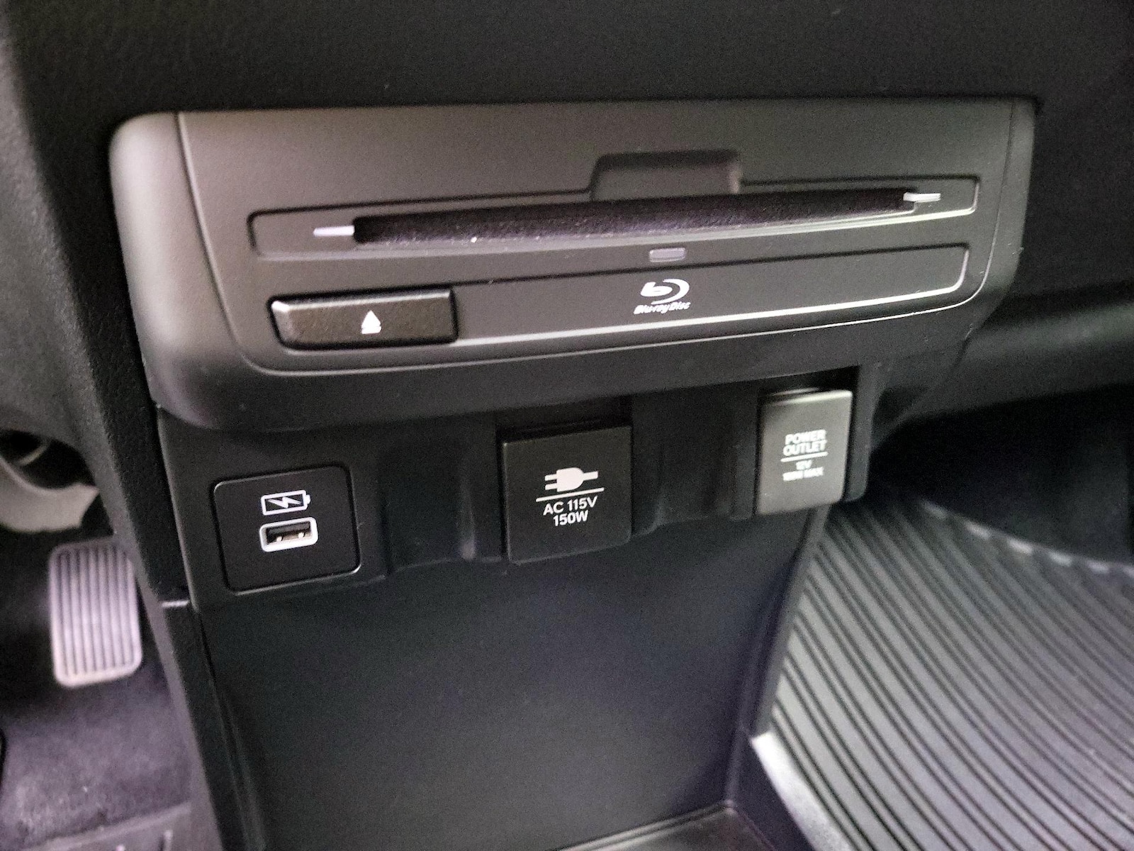 2024 Honda Odyssey Touring - Photo 20