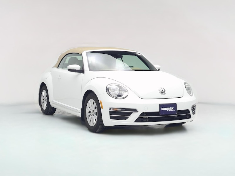 2017 Volkswagen Beetle S -
                  Kenosha, WI