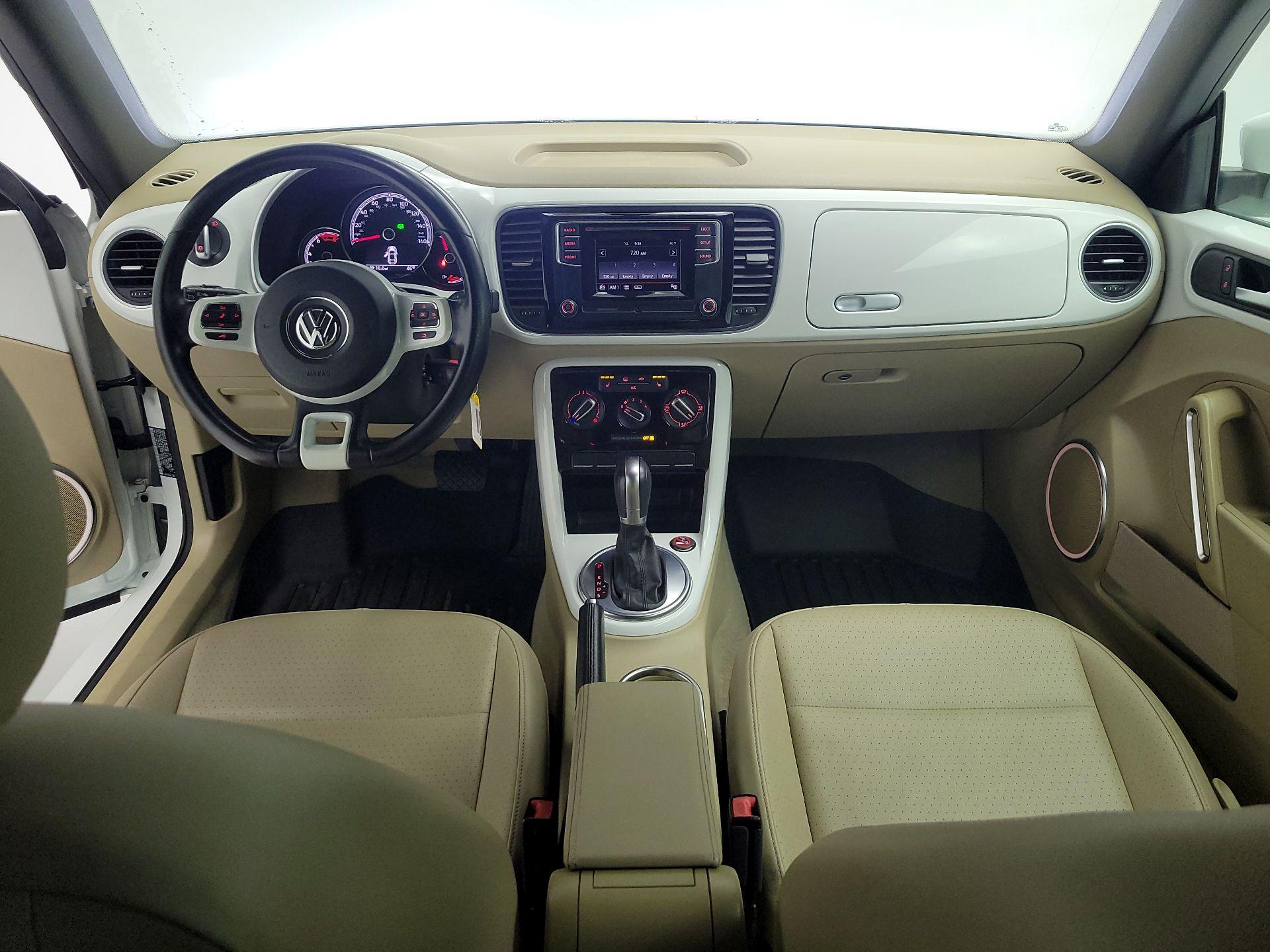 Thumbnail: 2017 Volkswagen Beetle - 9