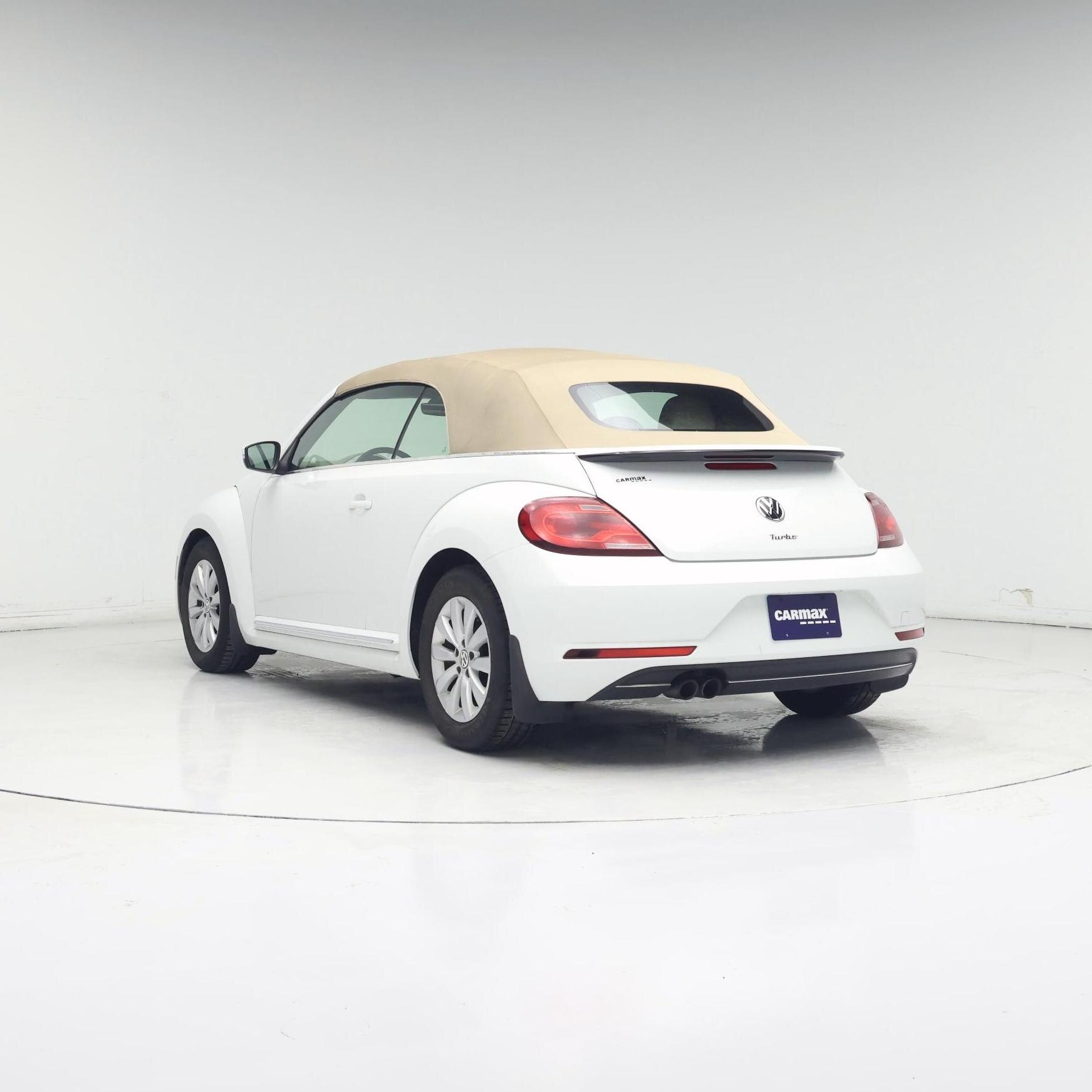 Thumbnail: 2017 Volkswagen Beetle - 2