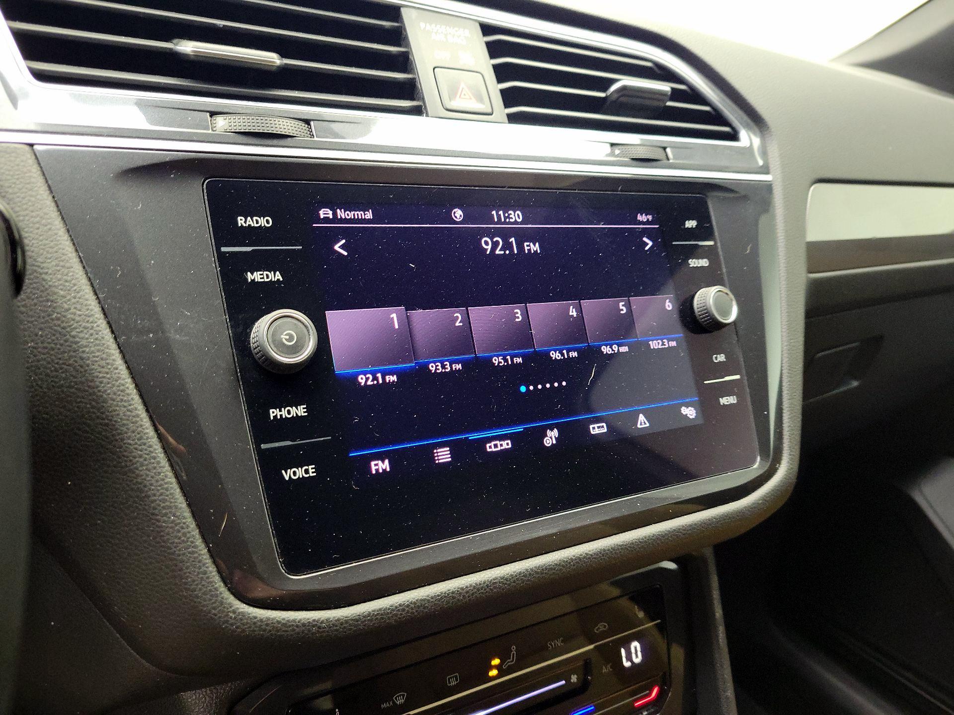 Thumbnail: 2022 Volkswagen Tiguan - 15